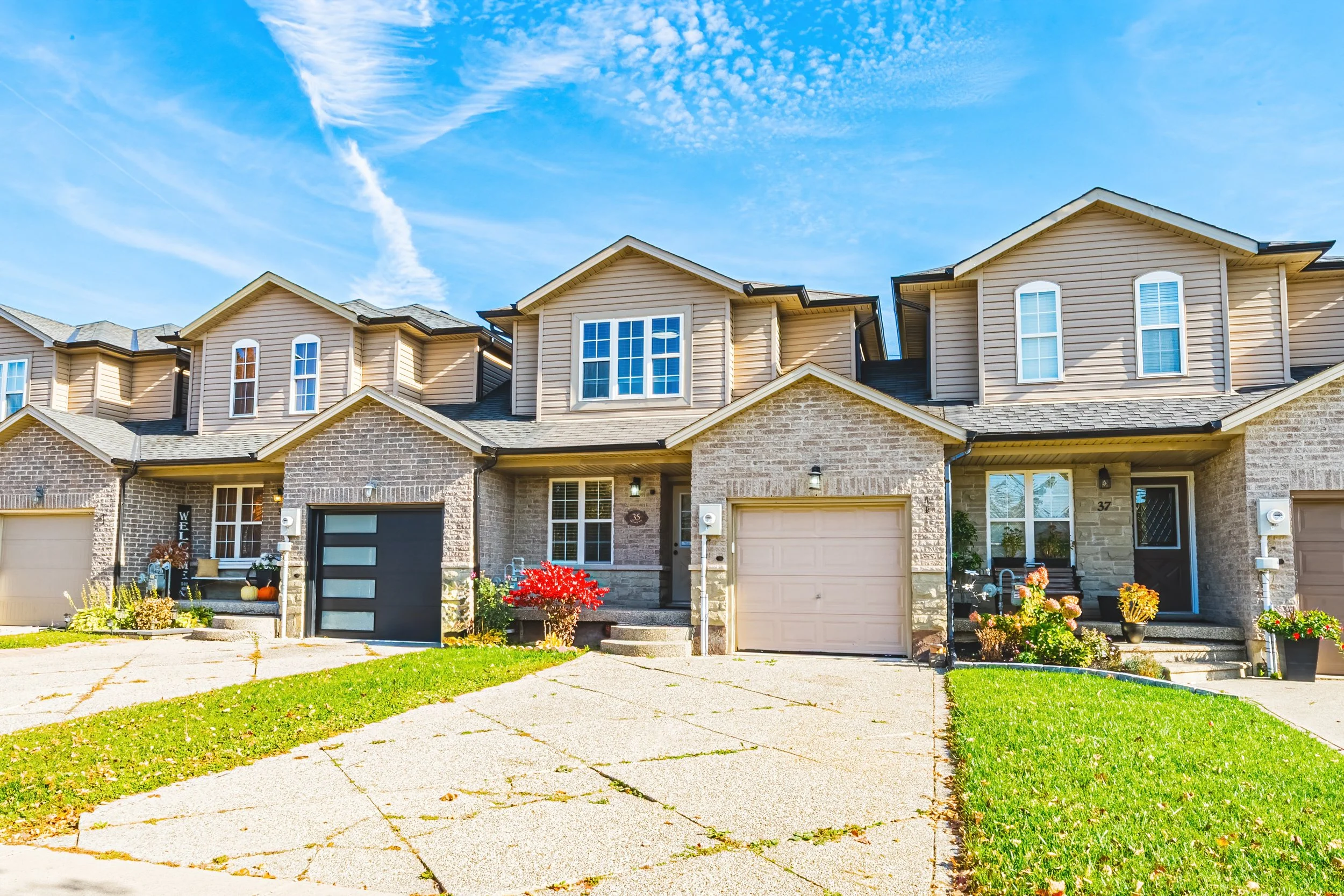 6-35 Thames Wy Hamilton.jpg