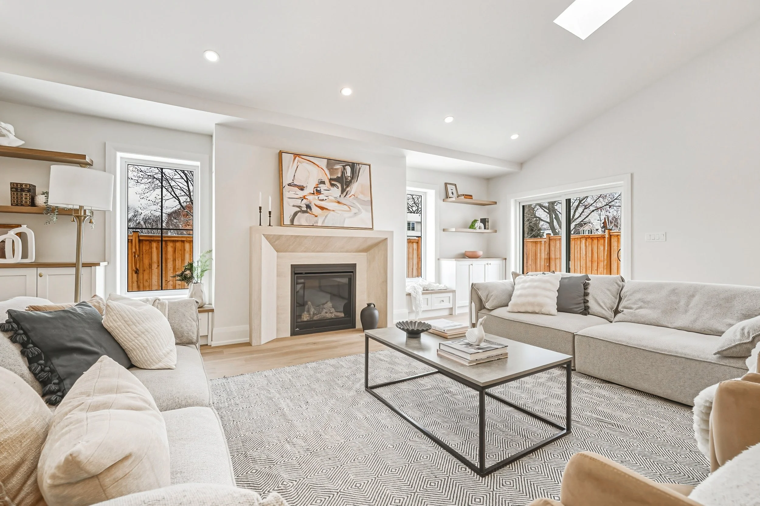 28 - 251 Glen Afton Dr, Burlington.jpg