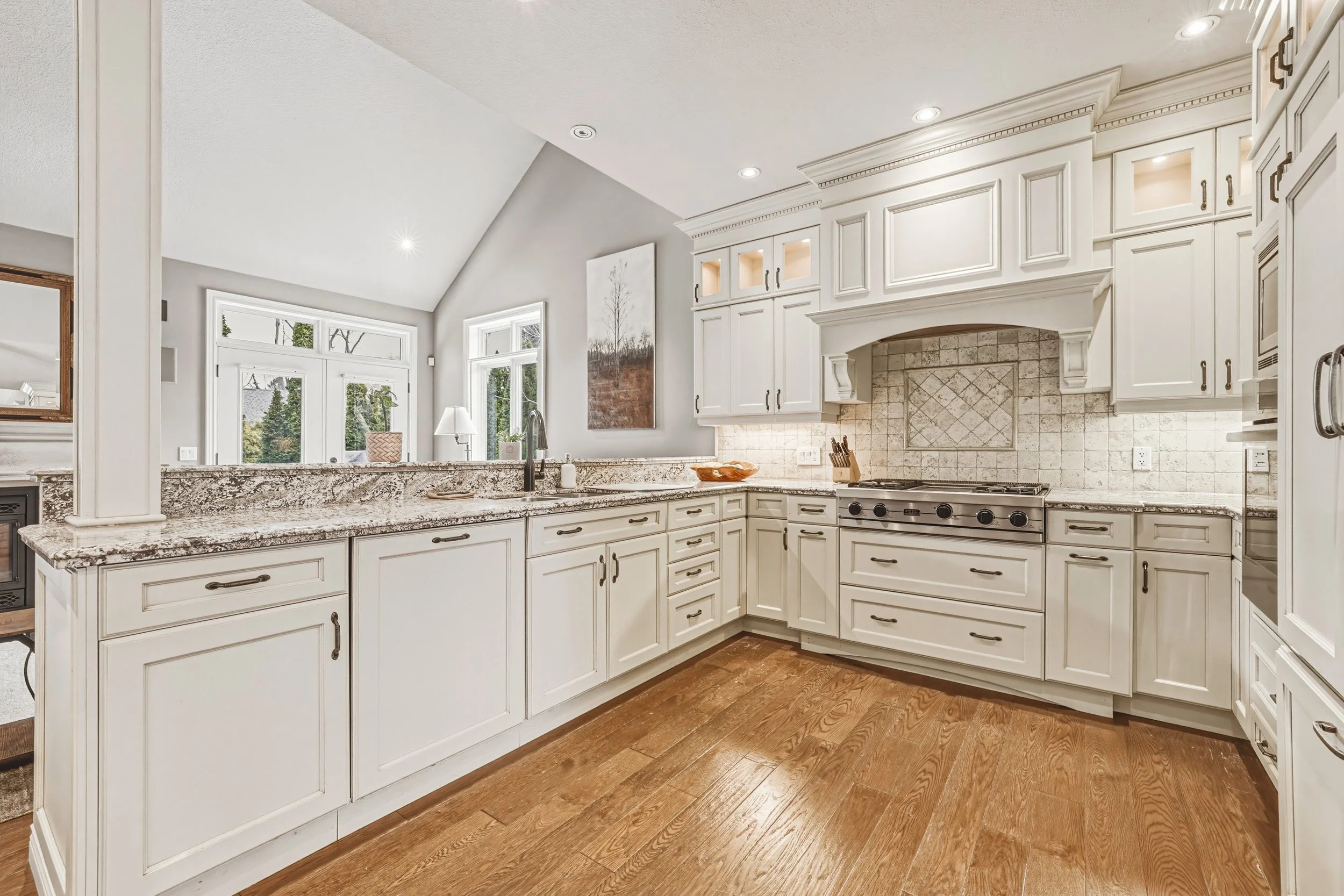 12 - 976 Shadeland Ave #3, Burlington.jpg