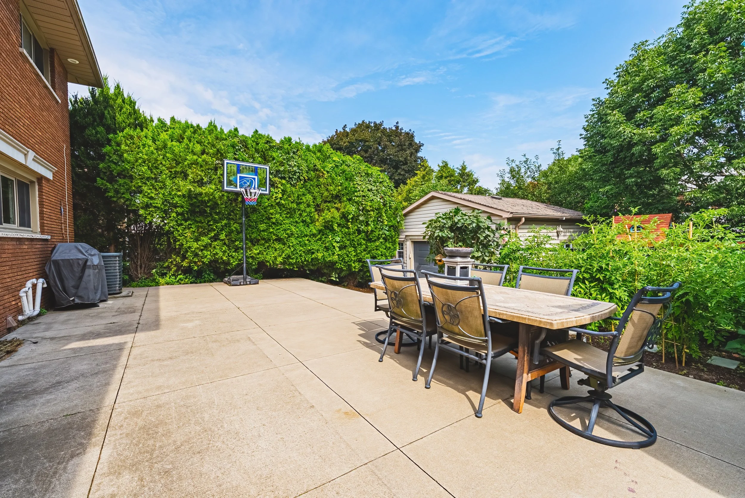 44 - 364 Fennell Ave W, Hamilton.jpg