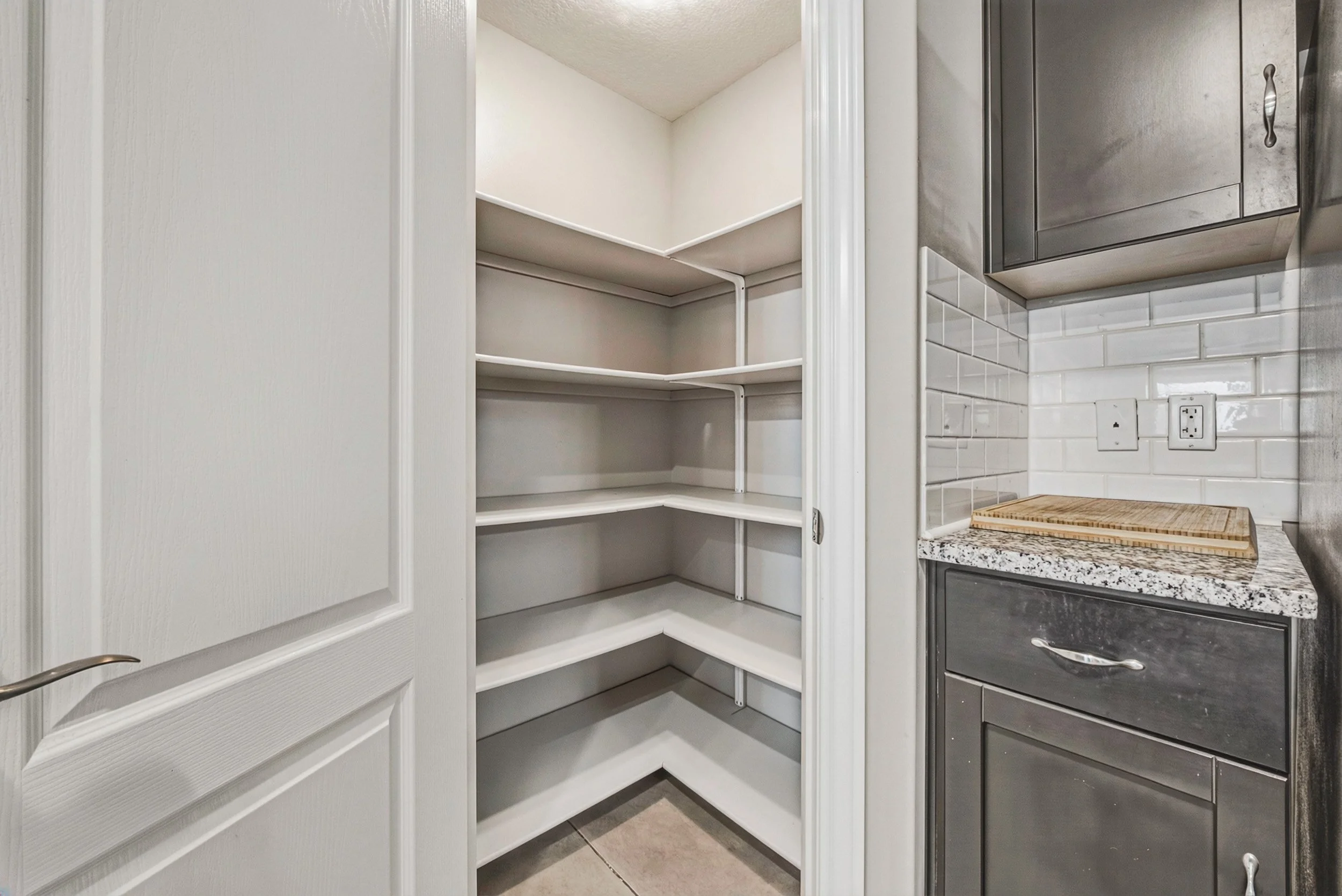 12 - 93 Couling Cres, Guelph.jpg