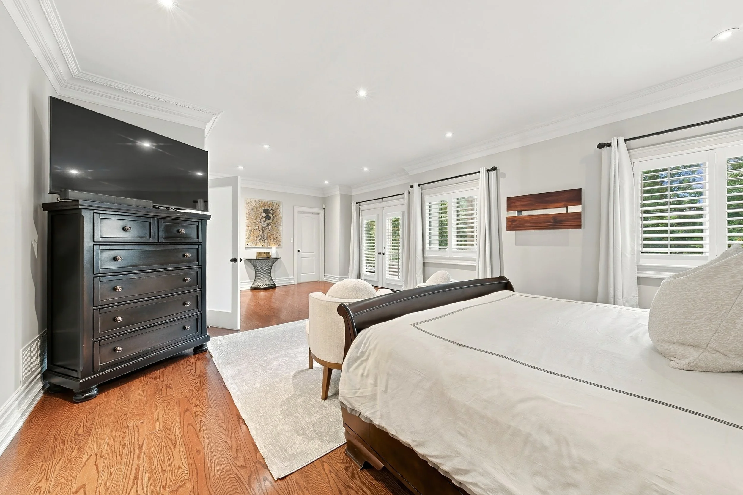 30 - 3021 Woodland Park Dr, Burlington.jpg