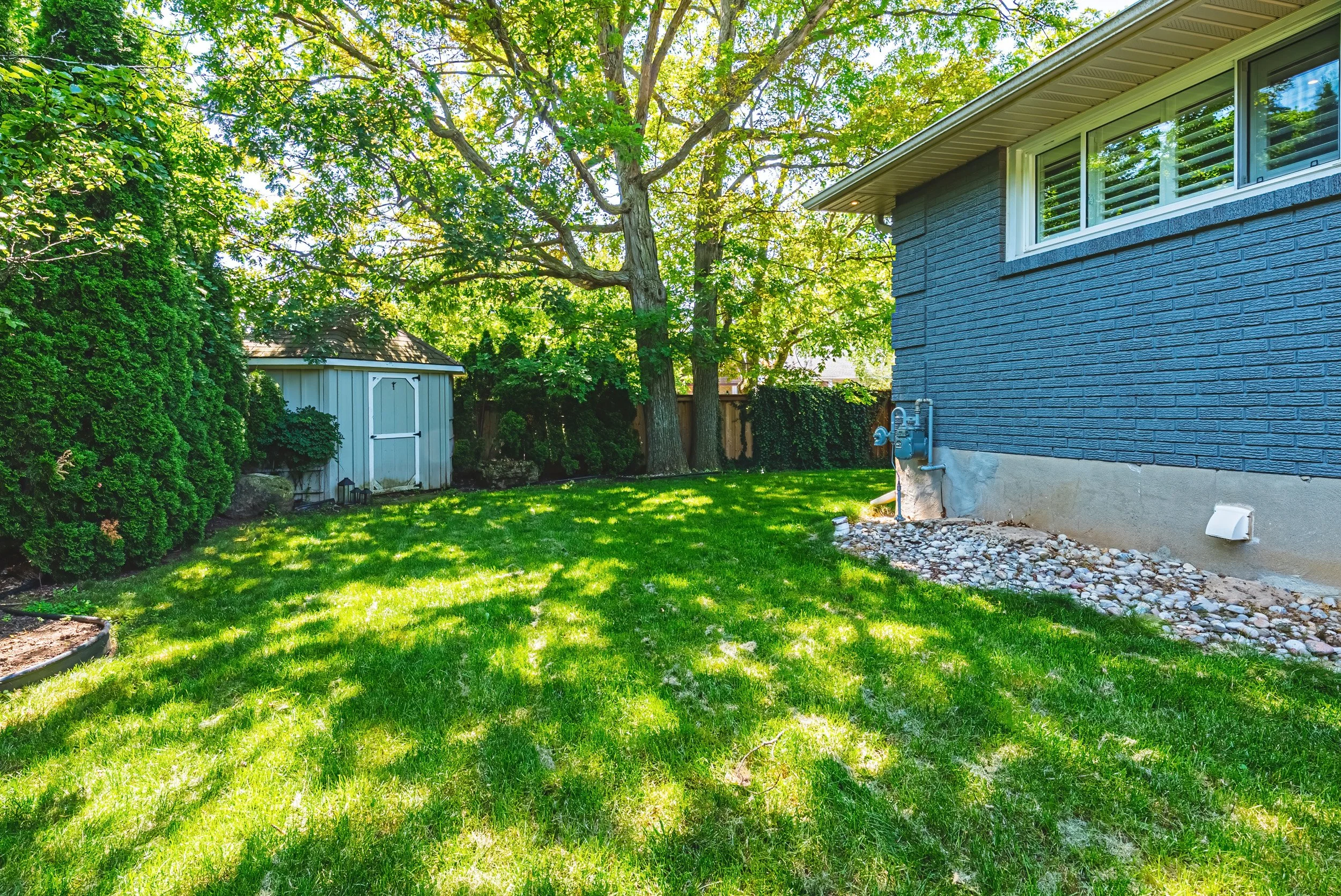 51 - 3384 Manfred Dr, Burlington.jpg