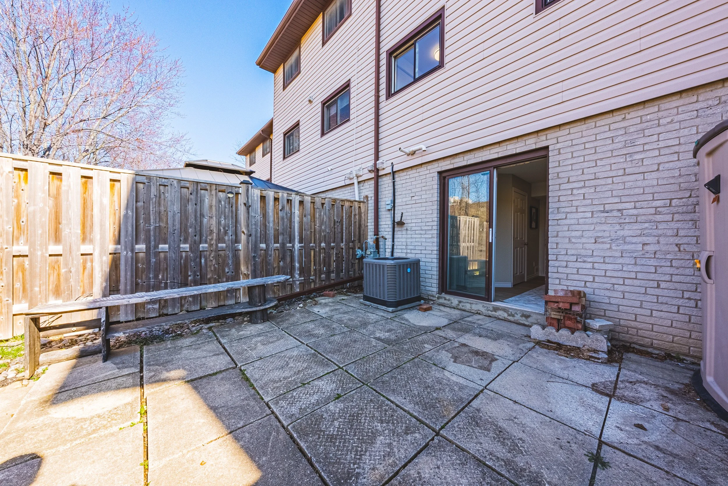 32 - 2-64 Bronte St, Milton.jpg