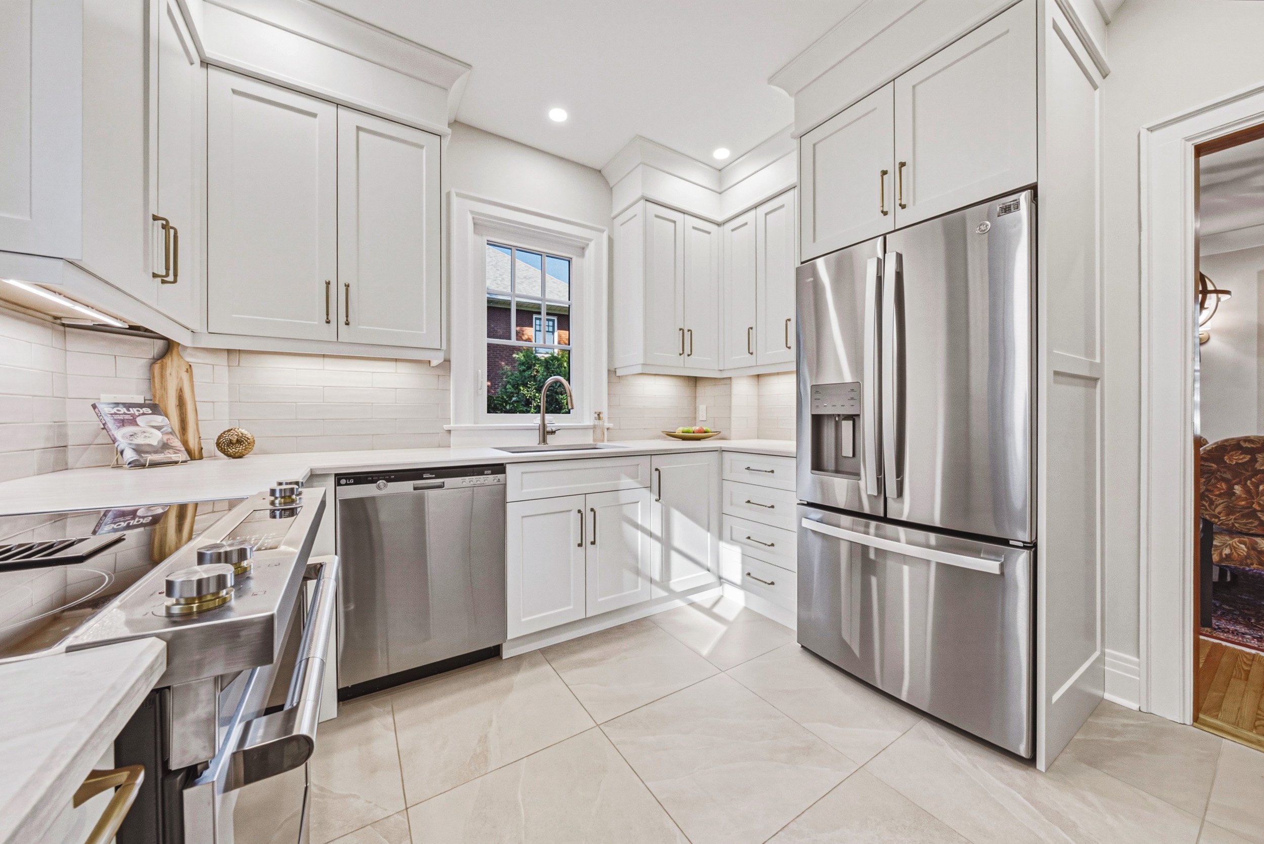 12 - 26 South Dr, St. Catharines.jpg