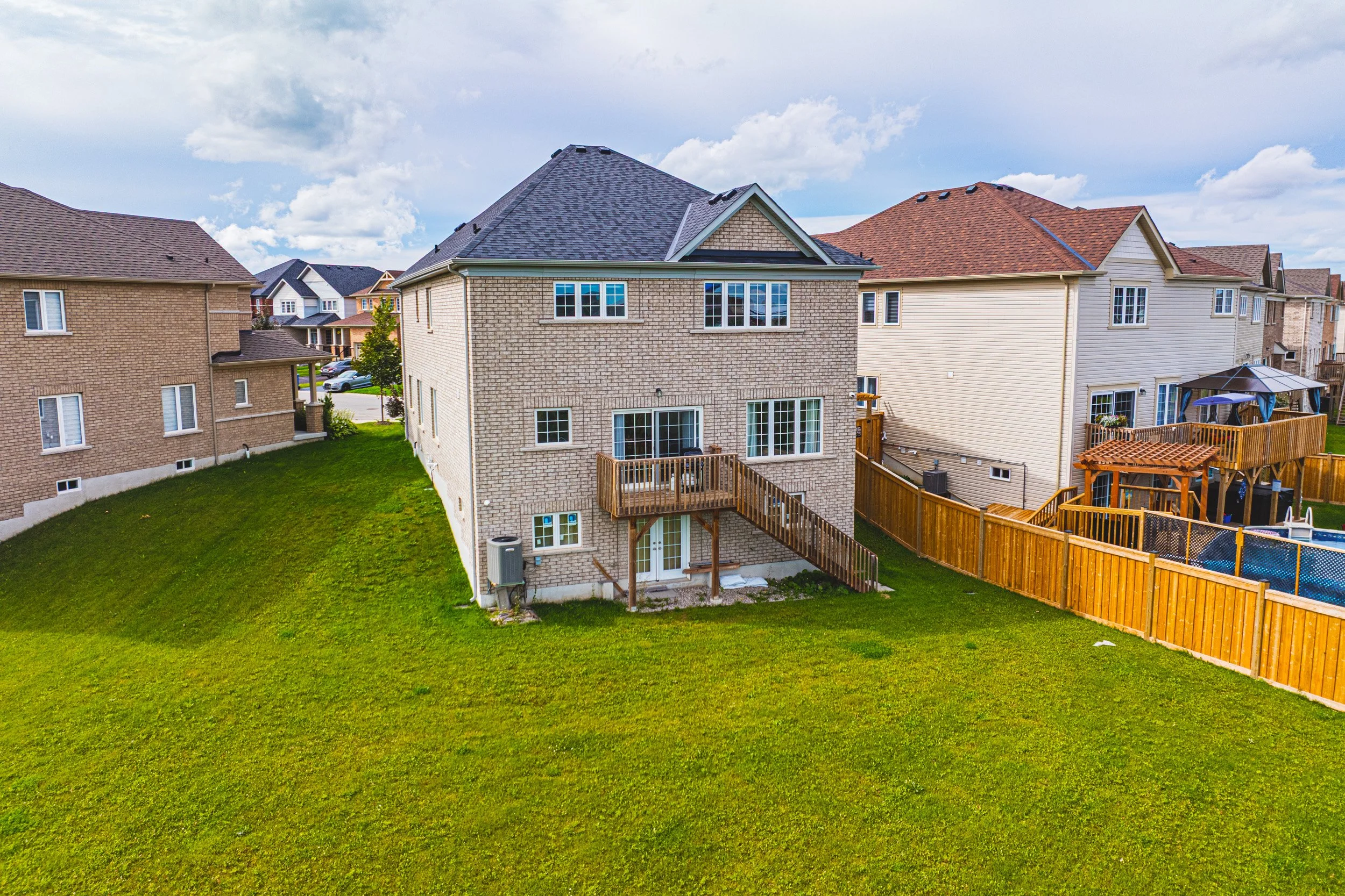 51 - 733 Gilmour Cres, Shelburne.jpg
