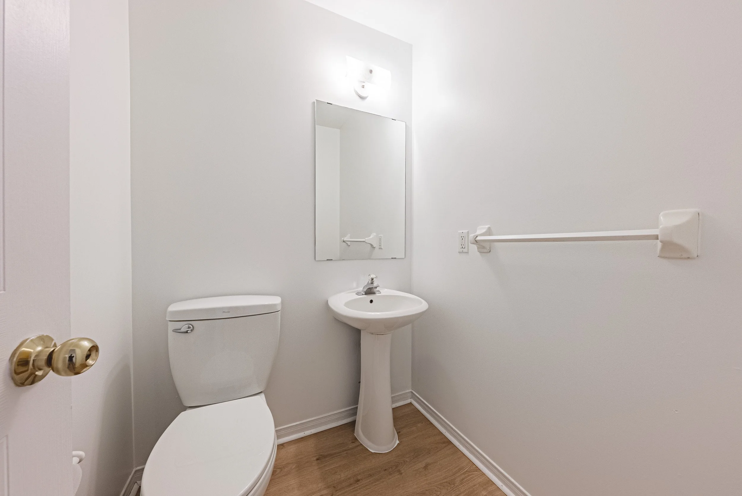 6 - 155 Saddletree Trail, Brampton.jpg