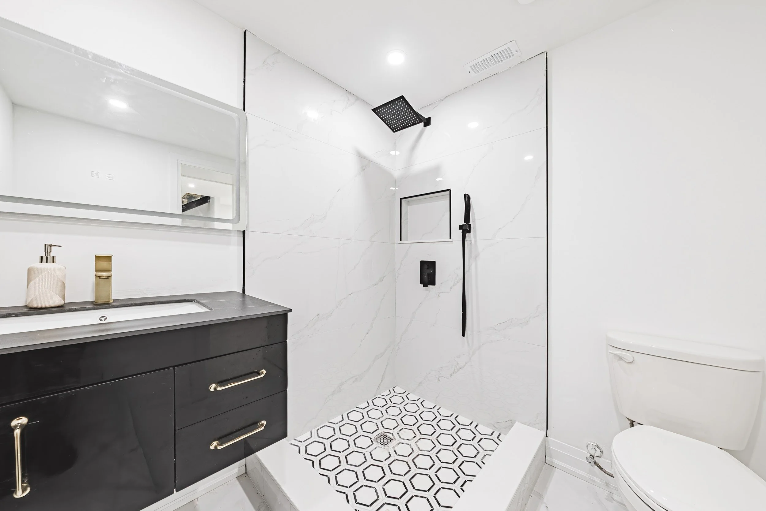 57 - 4511 Guelph Line, Burlington.jpg