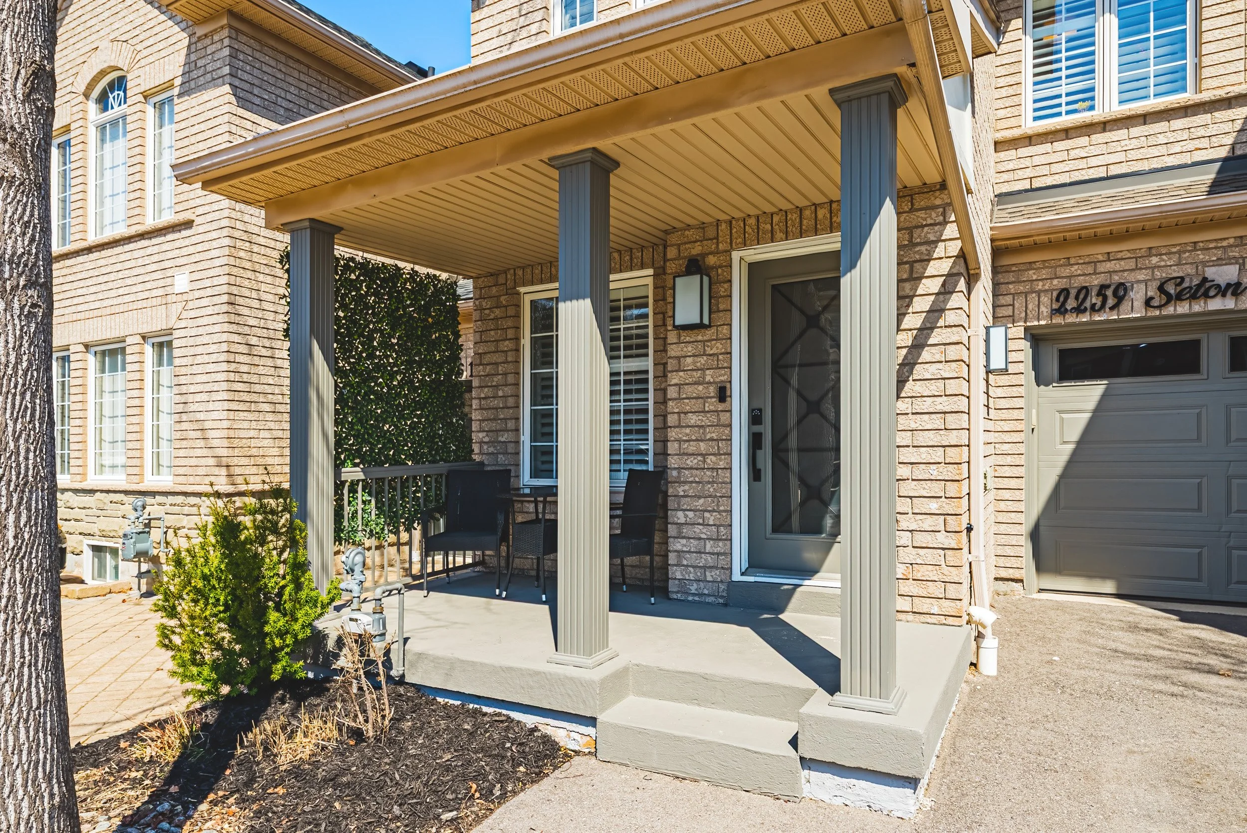 3 - 2259 Seton Cres, Burlington.jpg