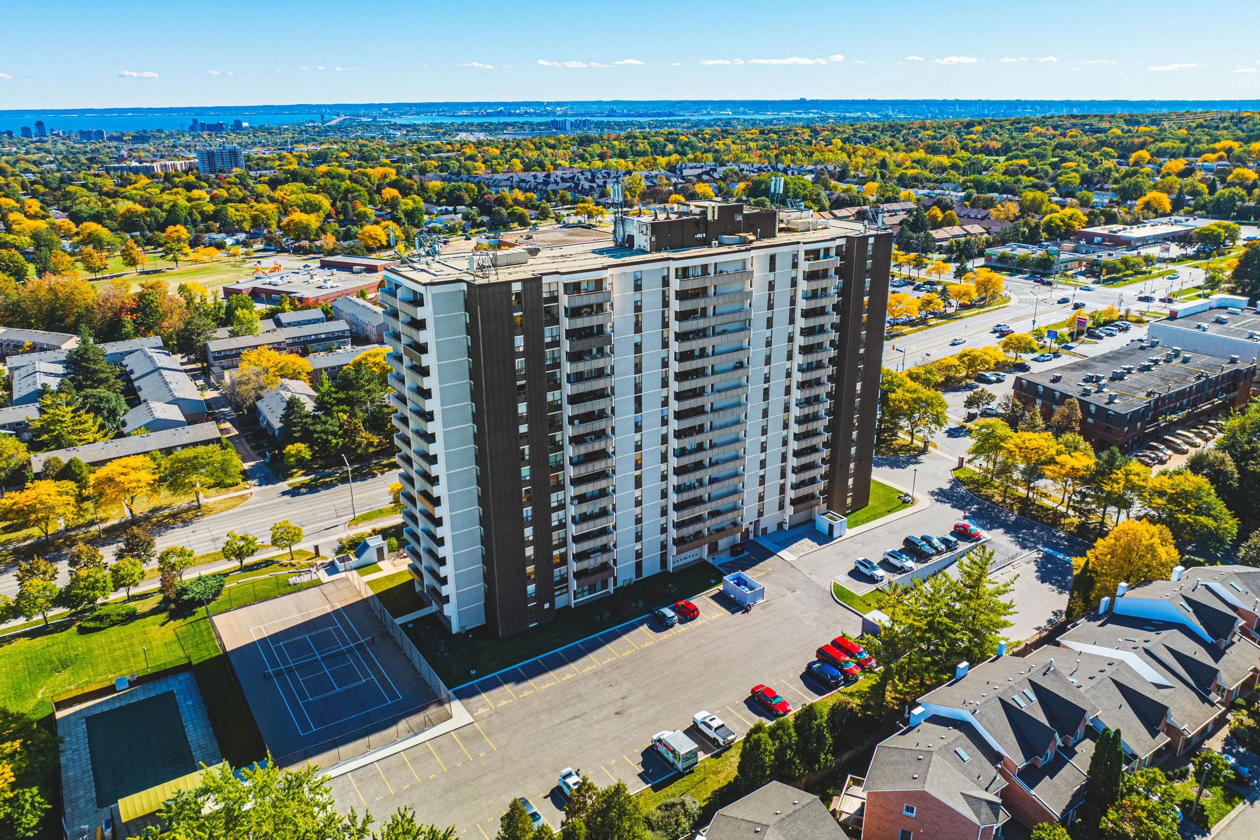 1 - 2055 Upper Middle Rd #1105, Burlington.jpg