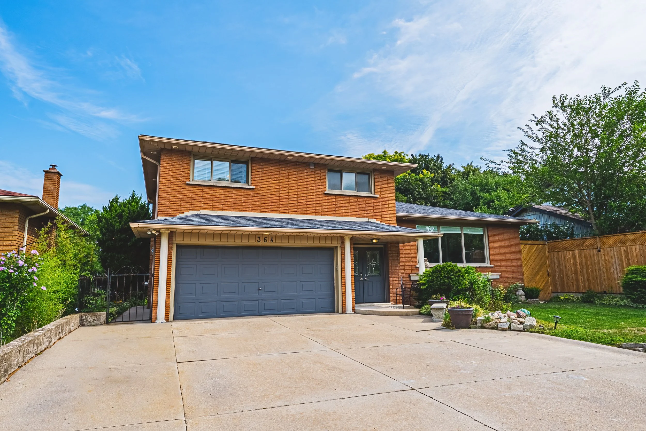 2 - 364 Fennell Ave W, Hamilton.jpg