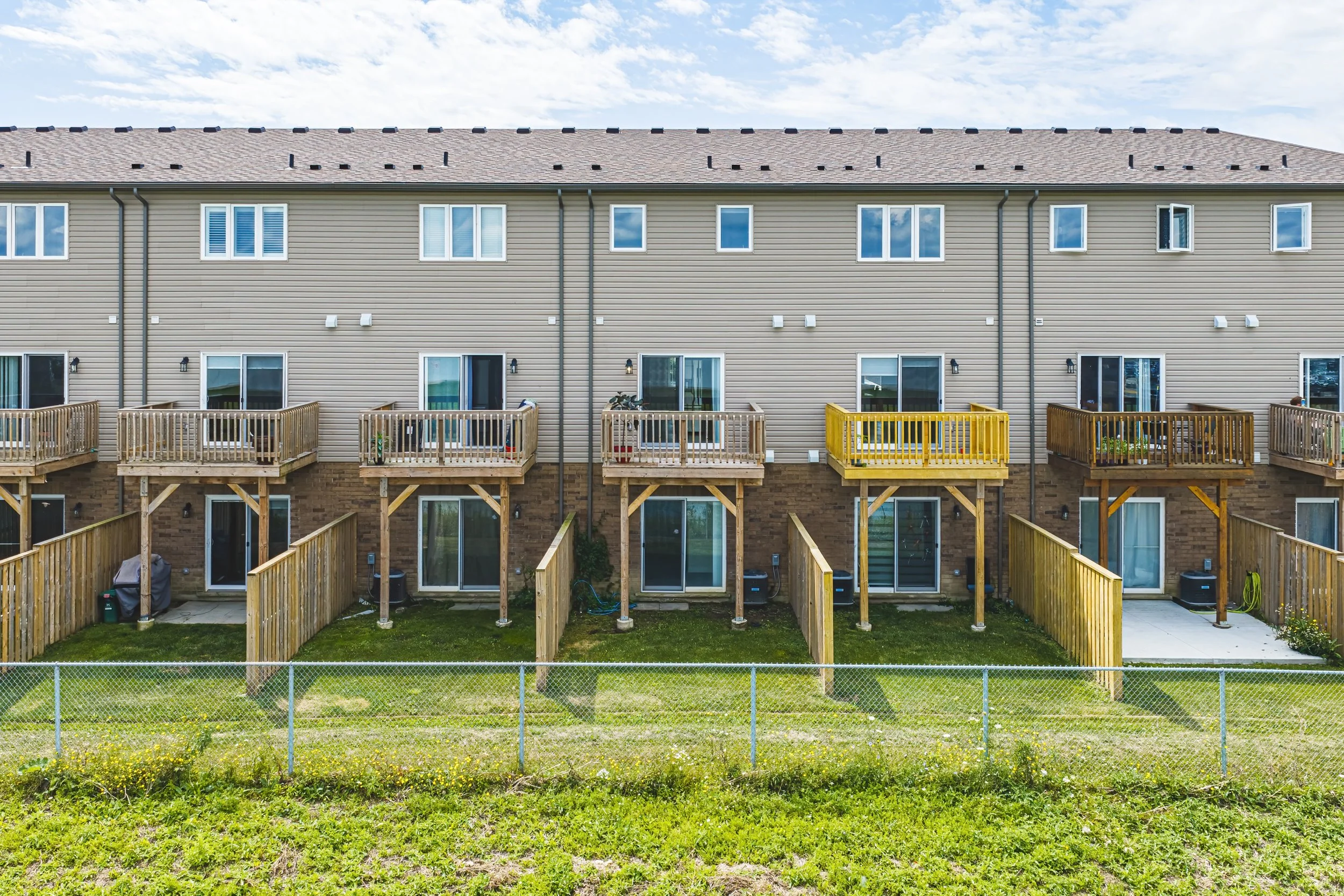 33 - 94 Laguna Village Cres, Hamilton.jpg