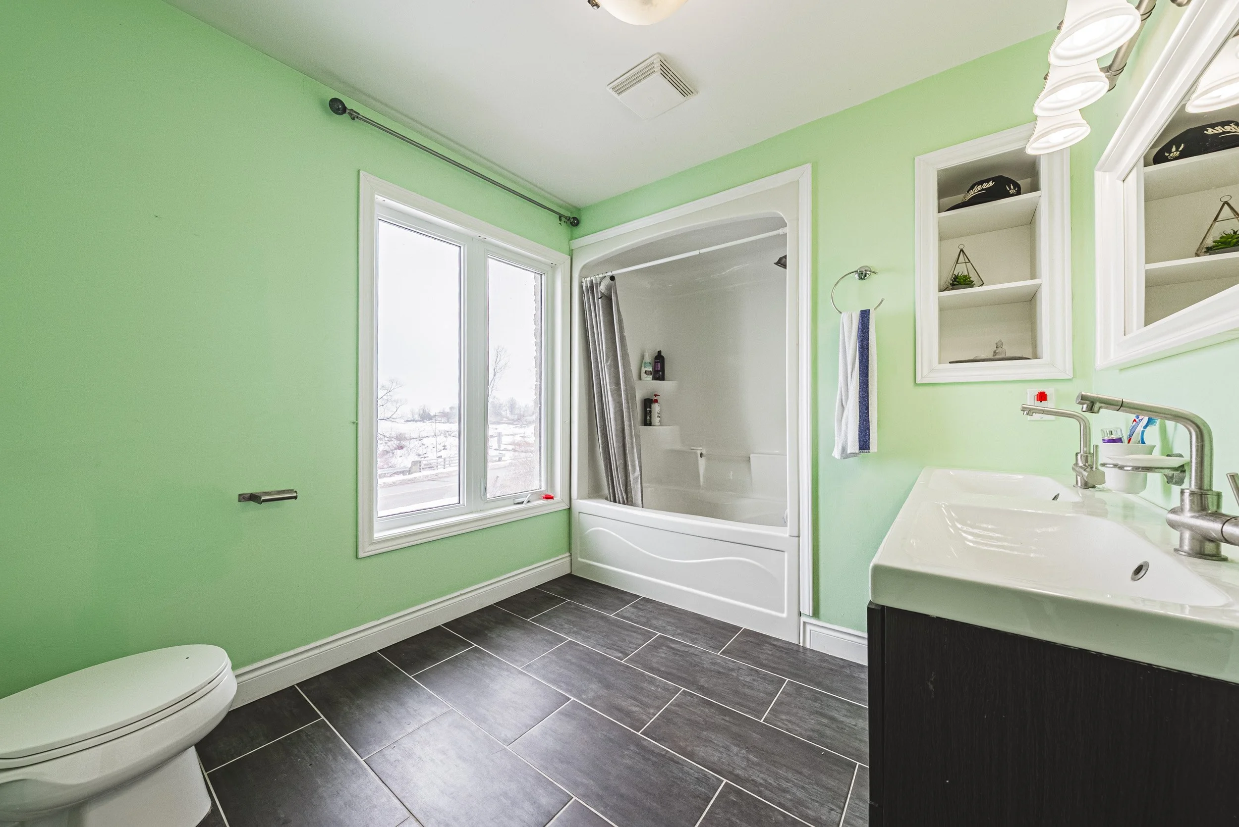 25 - 2801 North Shore, Wainfleet.jpg