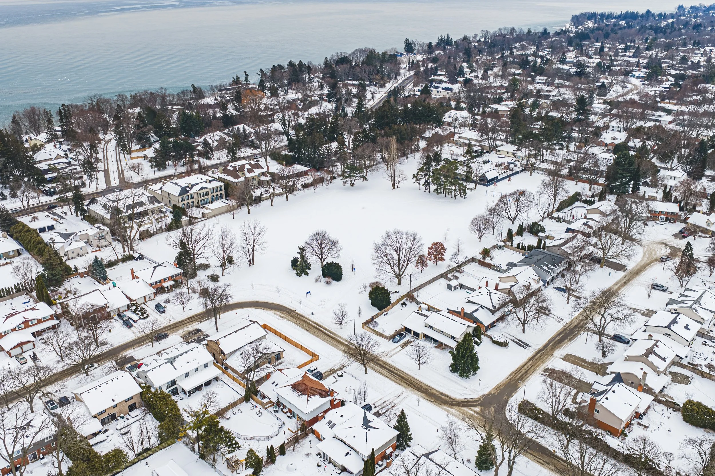 101 - 251 Glen Afton Dr, Burlington.jpg