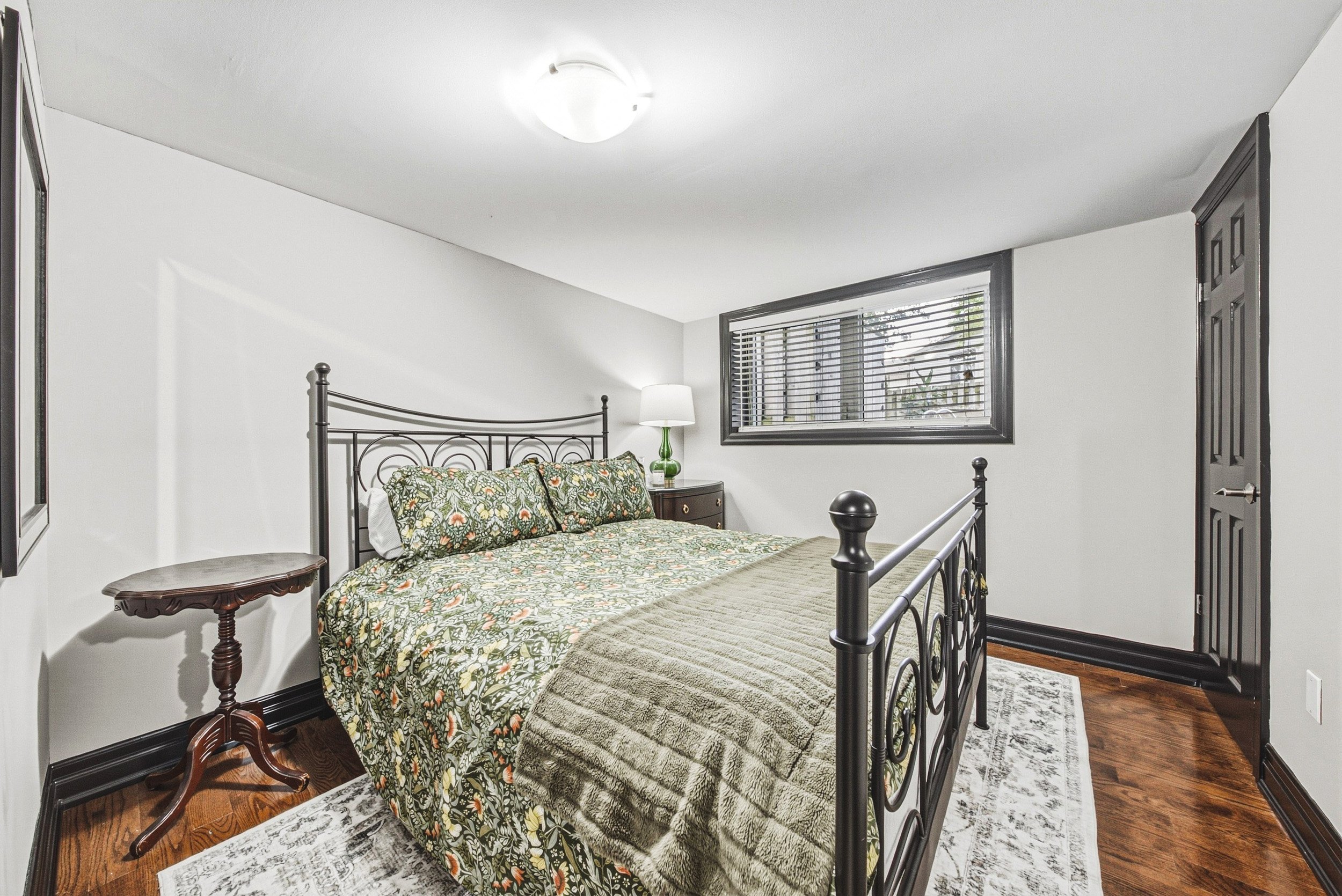 31 - 581 Holly Hill Cres, Burlington.jpg
