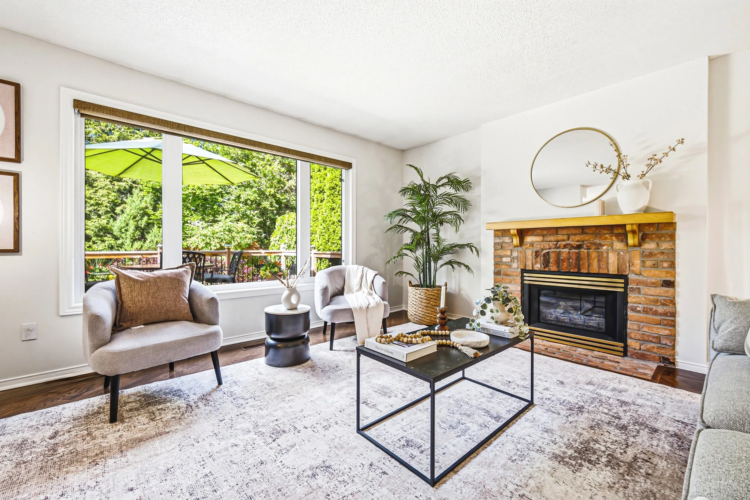 19 - 4153 Vermont Cres, Burlington.jpg