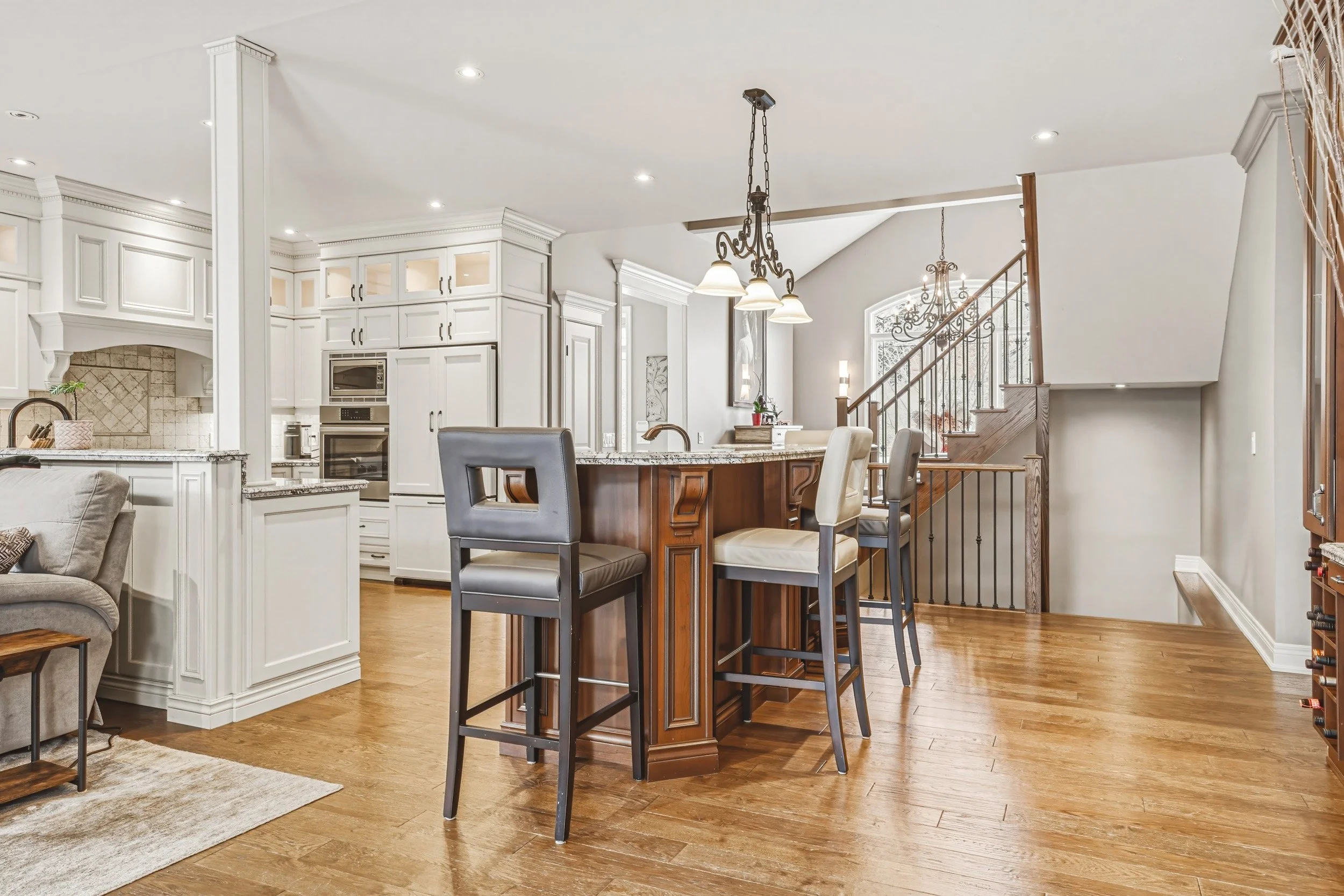 10 - 976 Shadeland Ave #3, Burlington.jpg