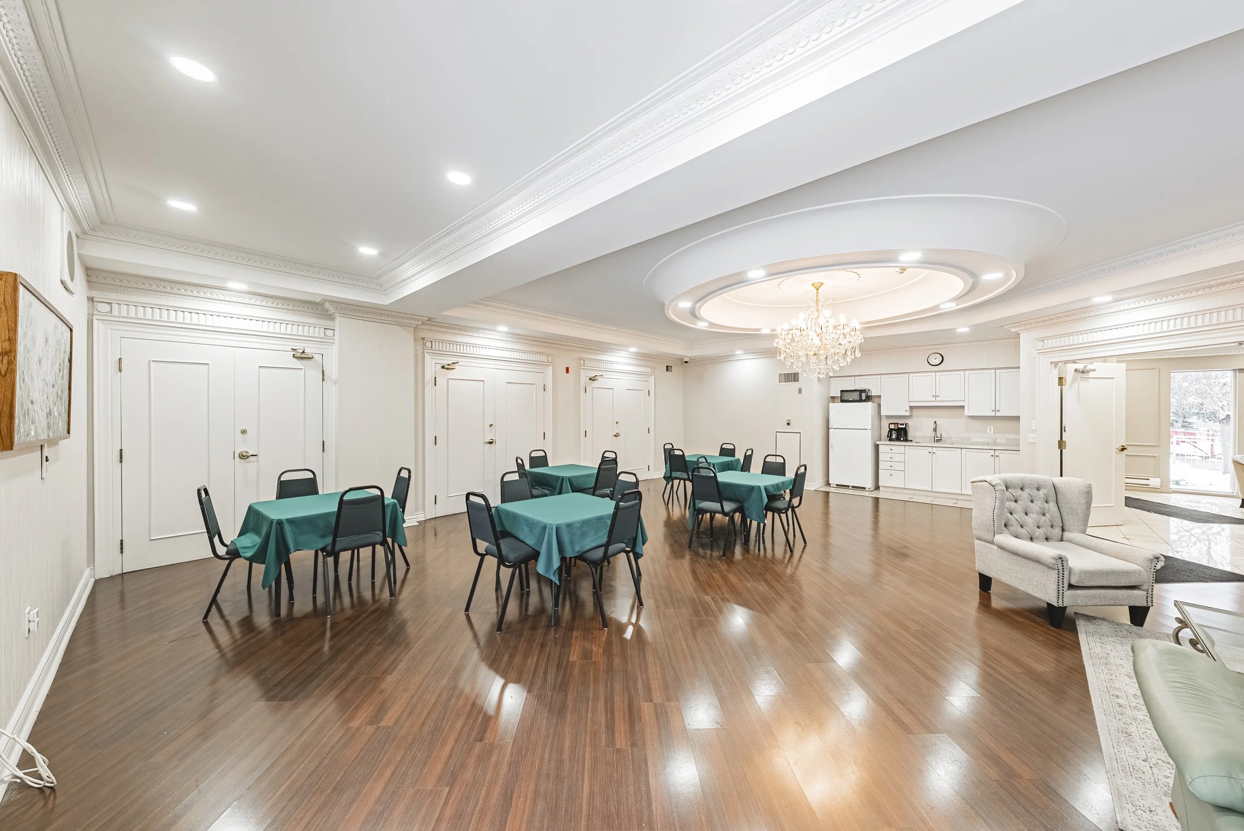 41 - 2075 Amherst Heights Dr #103, Burlington.jpg