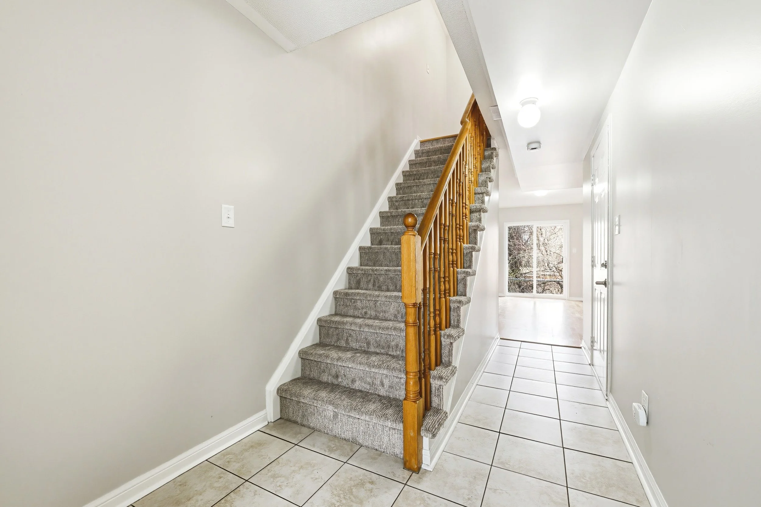 7 - 470 Beach Blvd #8, Hamilton.jpg