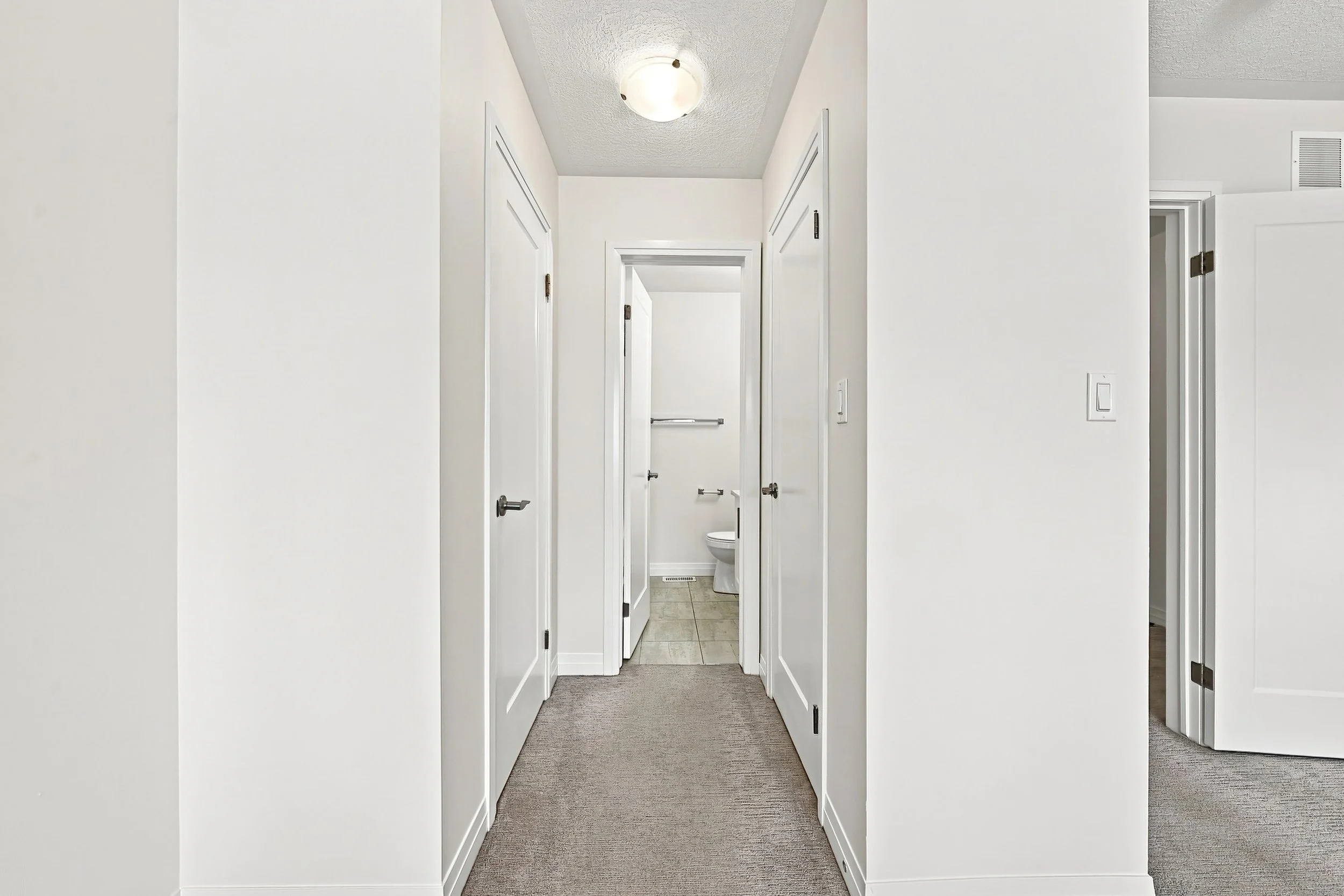 17 - 94 Laguna Village Cres, Hamilton.jpg