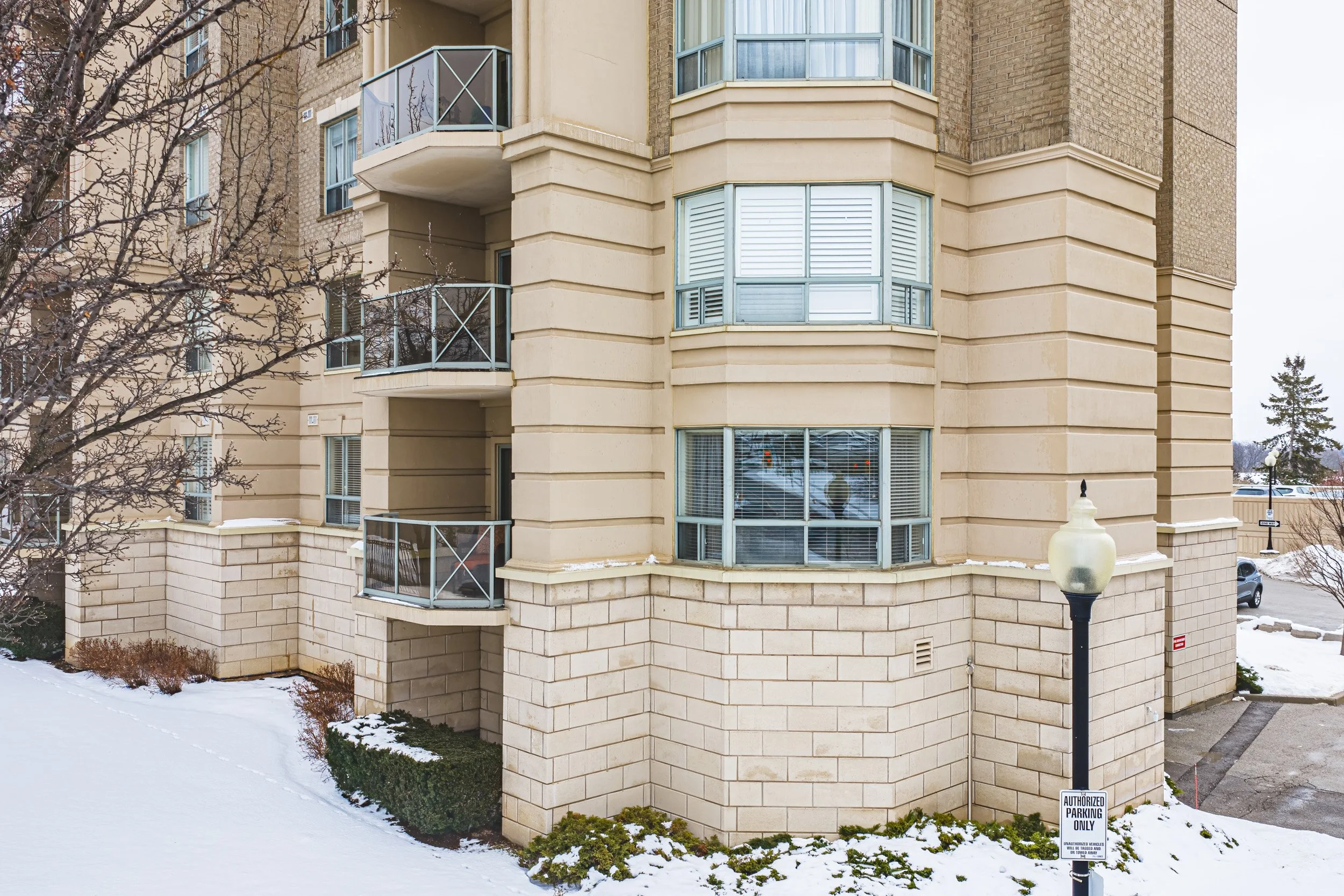 47 - 2075 Amherst Heights Dr #103, Burlington.jpg