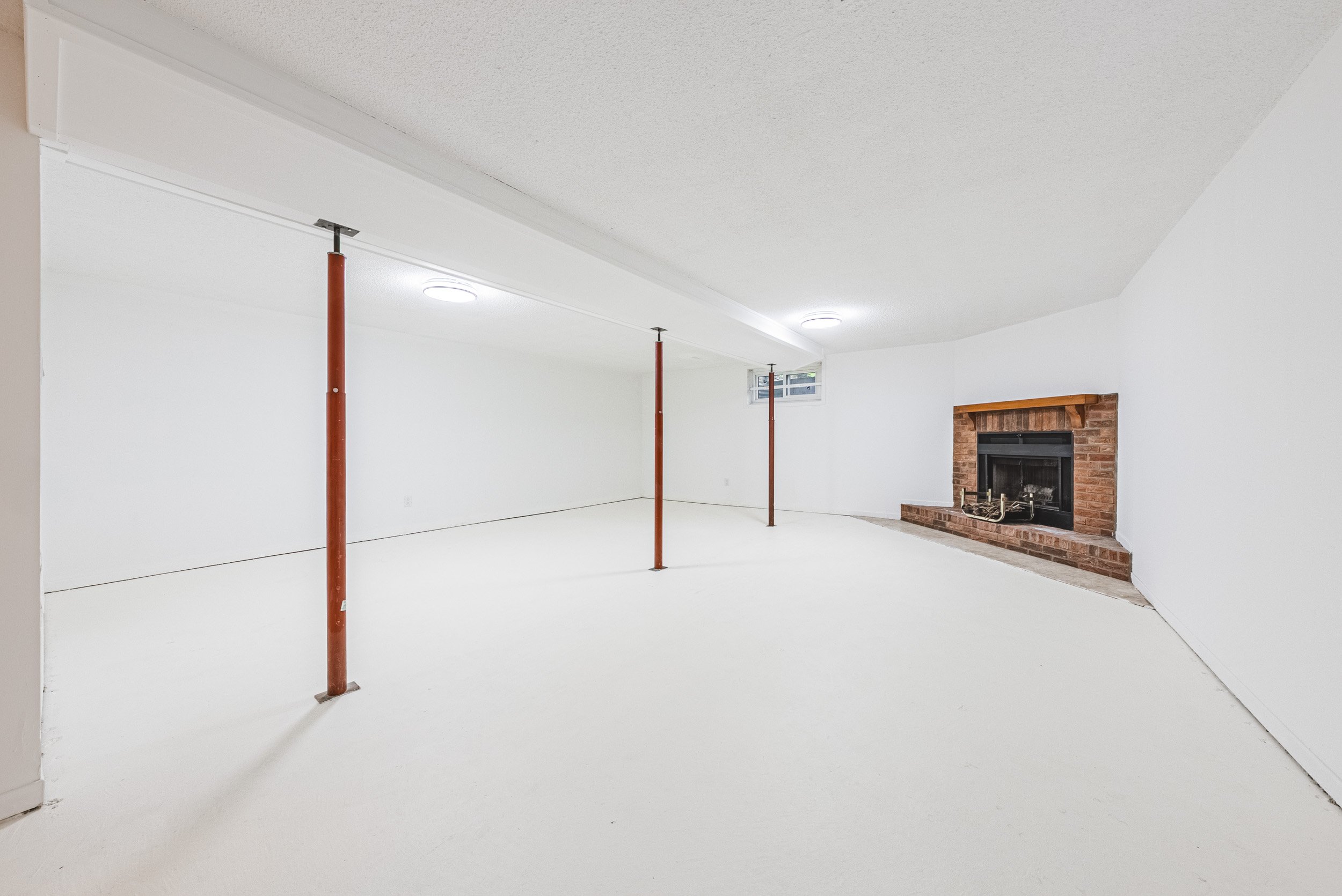 37 - 2188 Margot St, Oakville.jpg