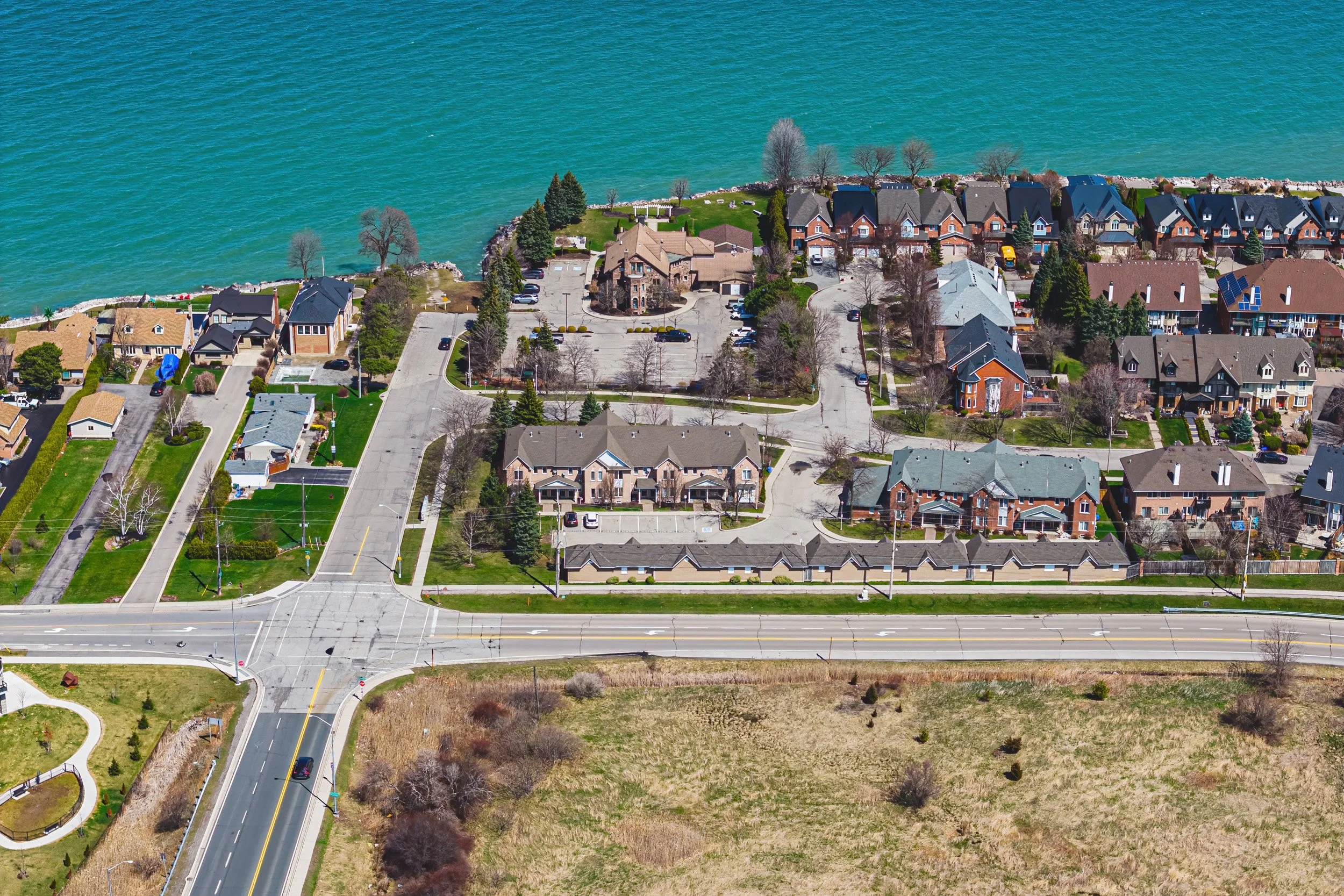 26 - 2 Harbour Dr #14, Stoney Creek.jpg