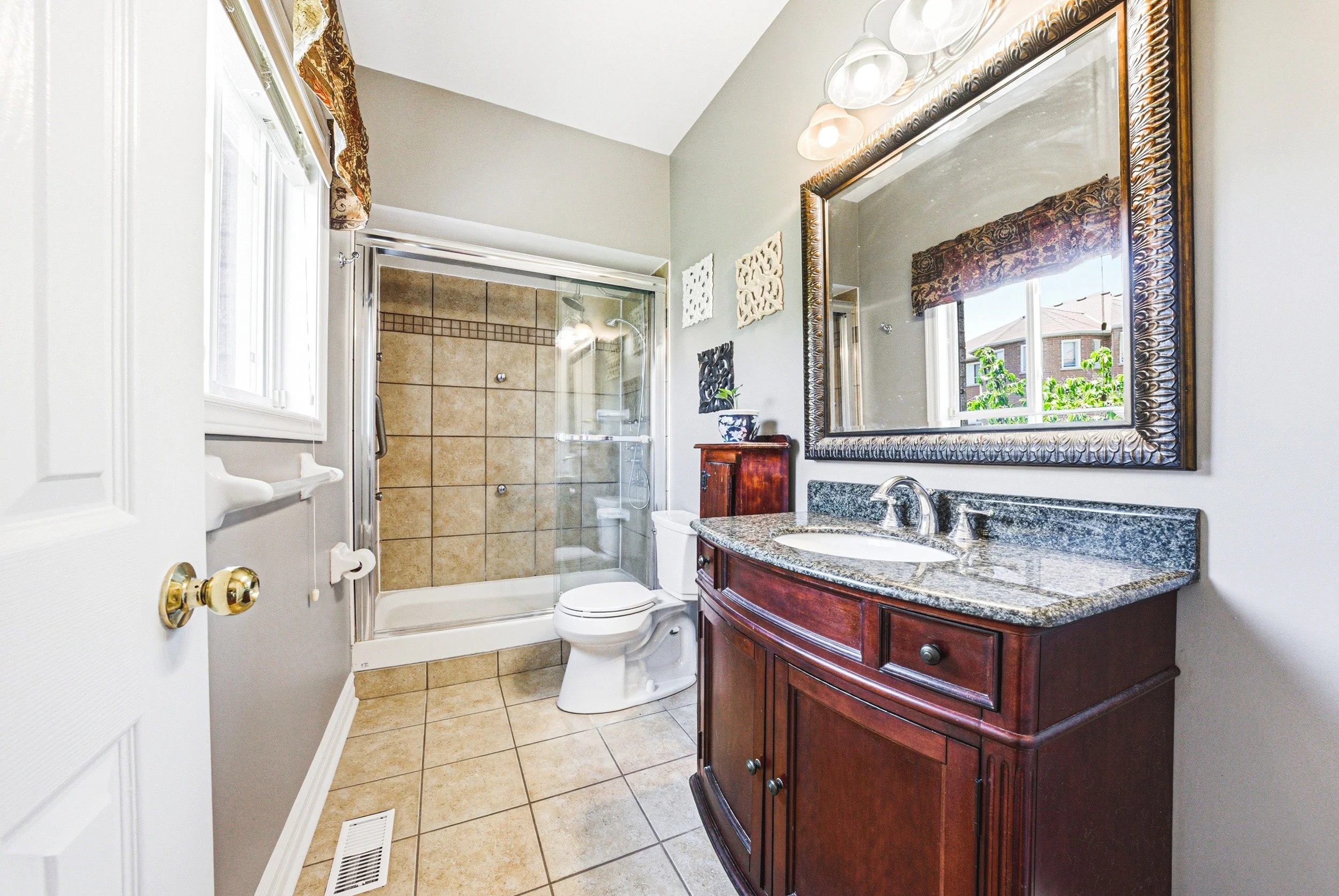 19 - 105 Pinebrook Cir, Caledon.jpg