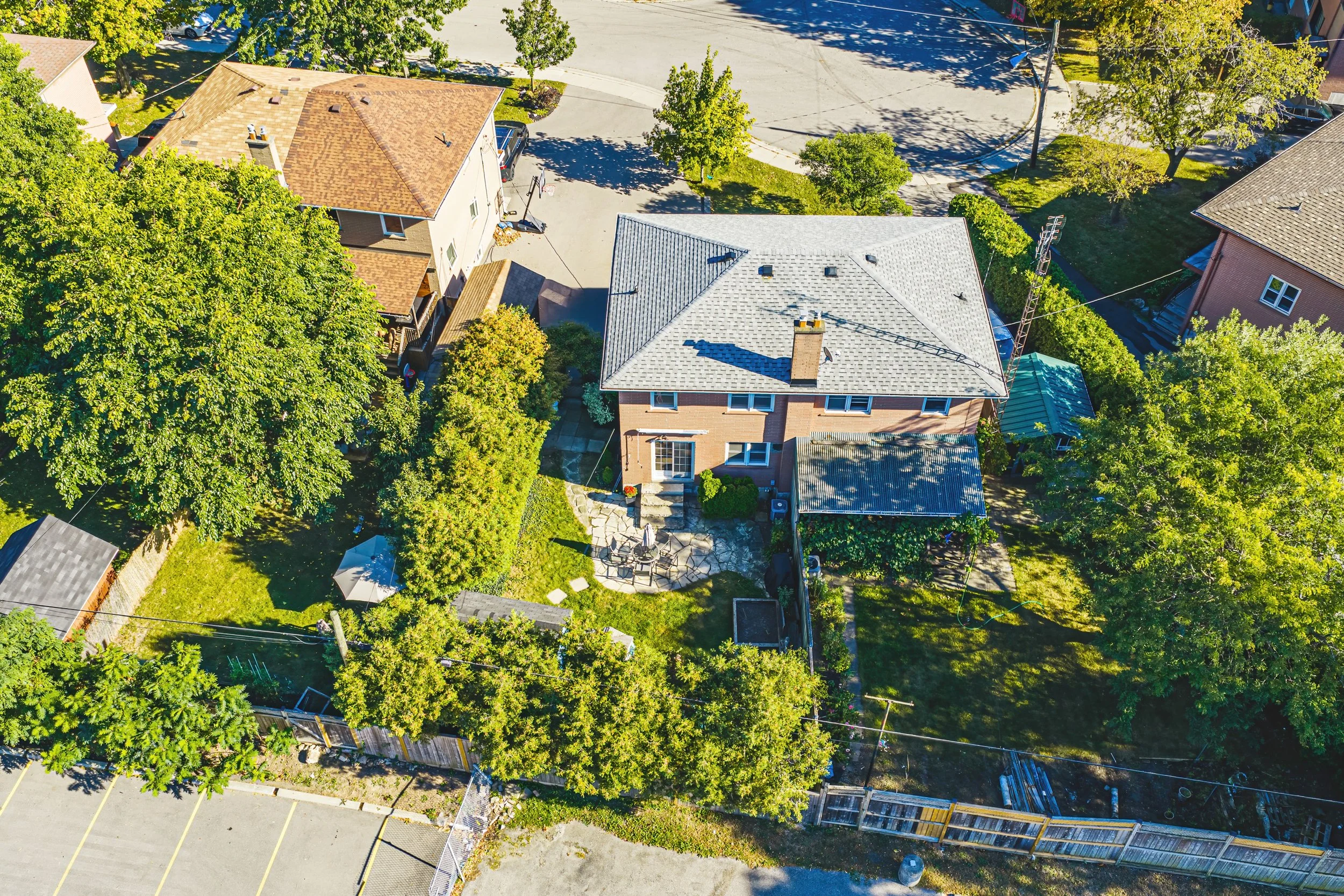 38 - 2301 Barclay Rd, Burlington.jpg