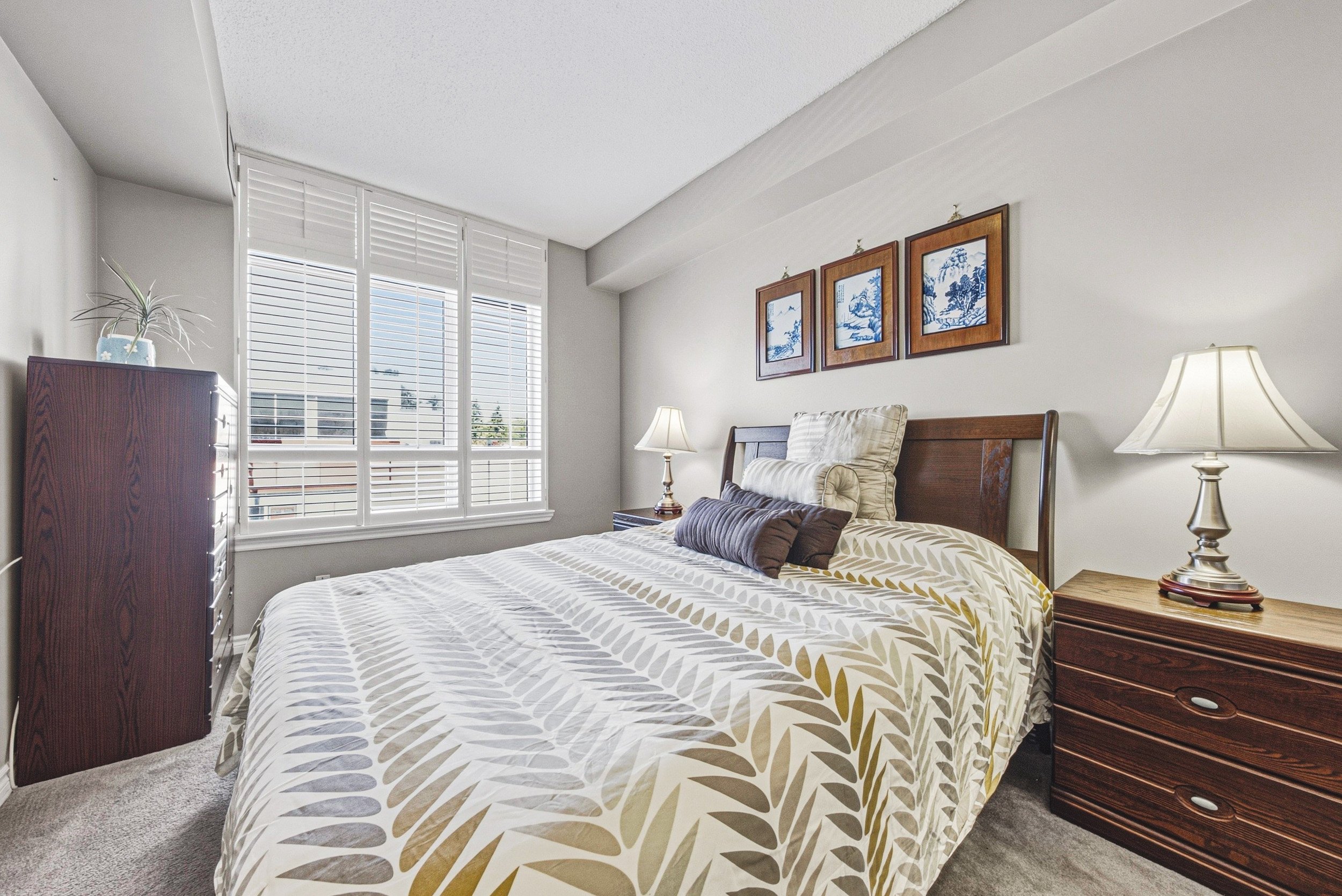 17 - 935 Royal York Rd #202, Toronto.jpg