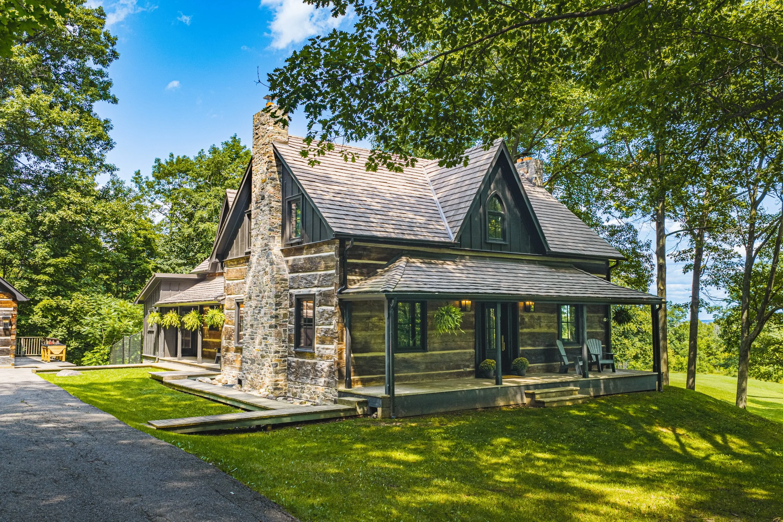 7 - 7399 Bell School Line, Milton.jpg