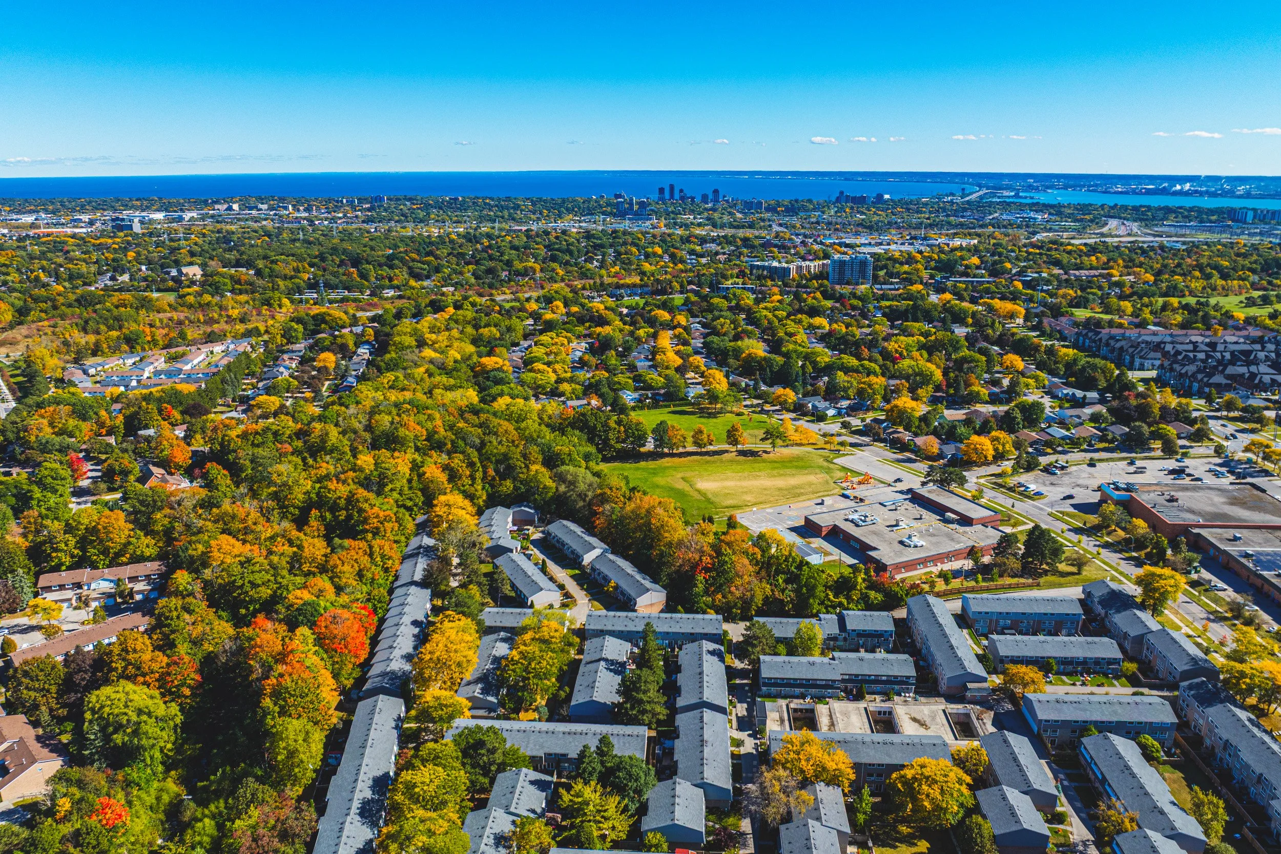 33 - 2055 Upper Middle Rd #1105, Burlington.jpg