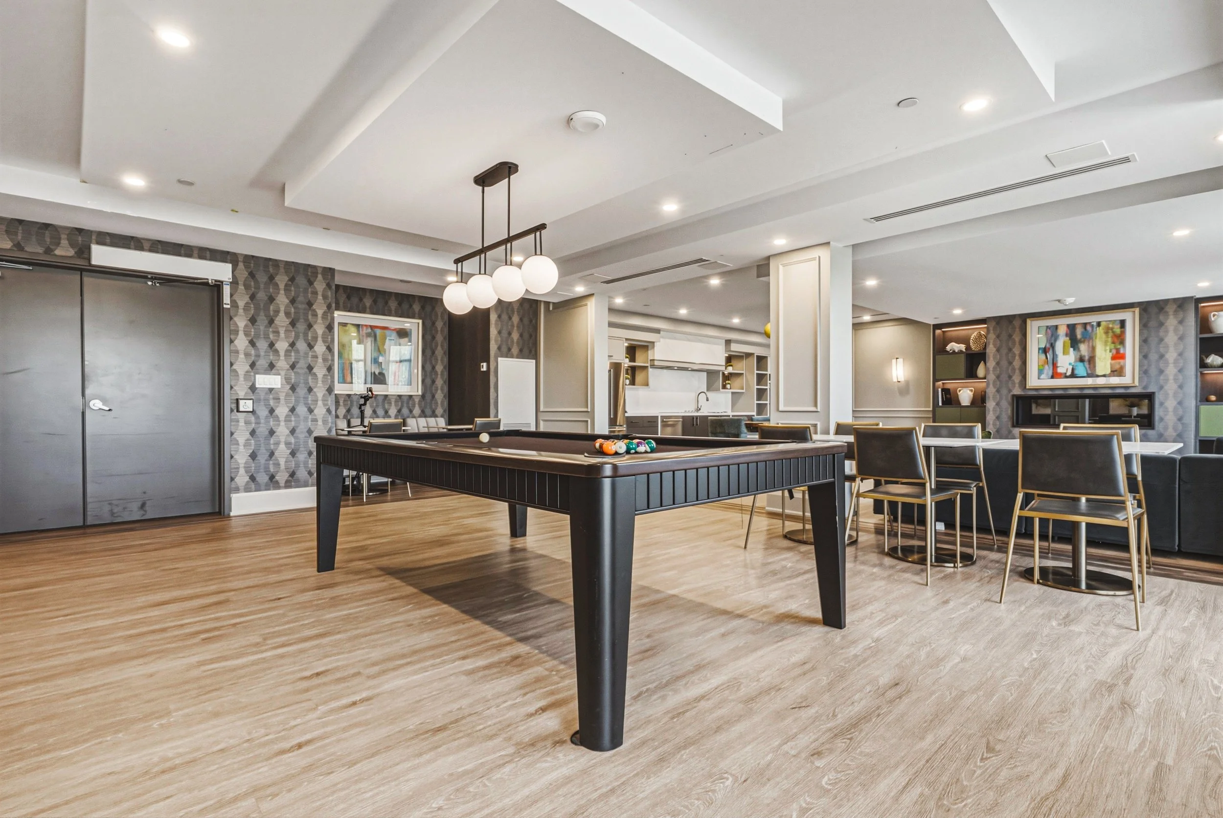 30-470 Dundas St E Waterdown.jpg
