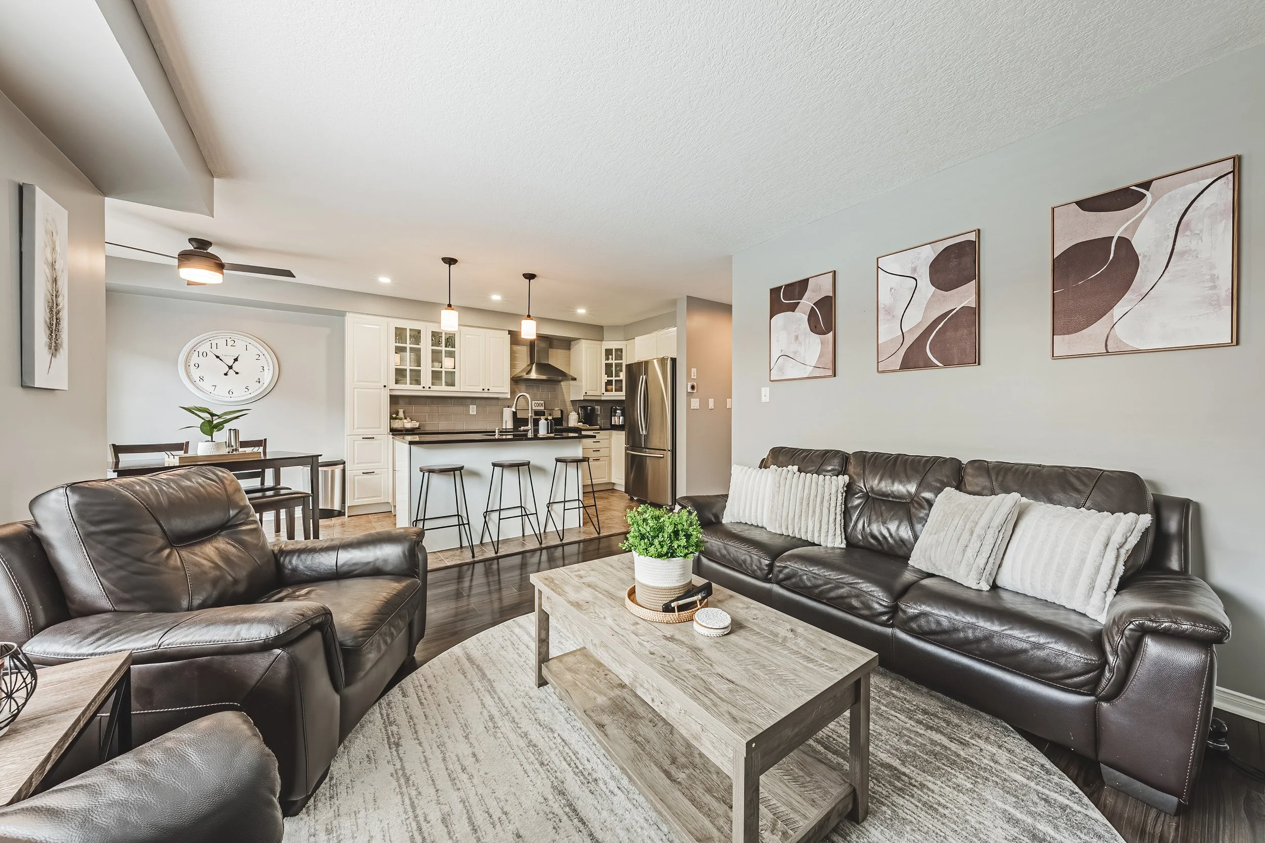 16 - 142 Bradley Ave, Binbrook.jpg