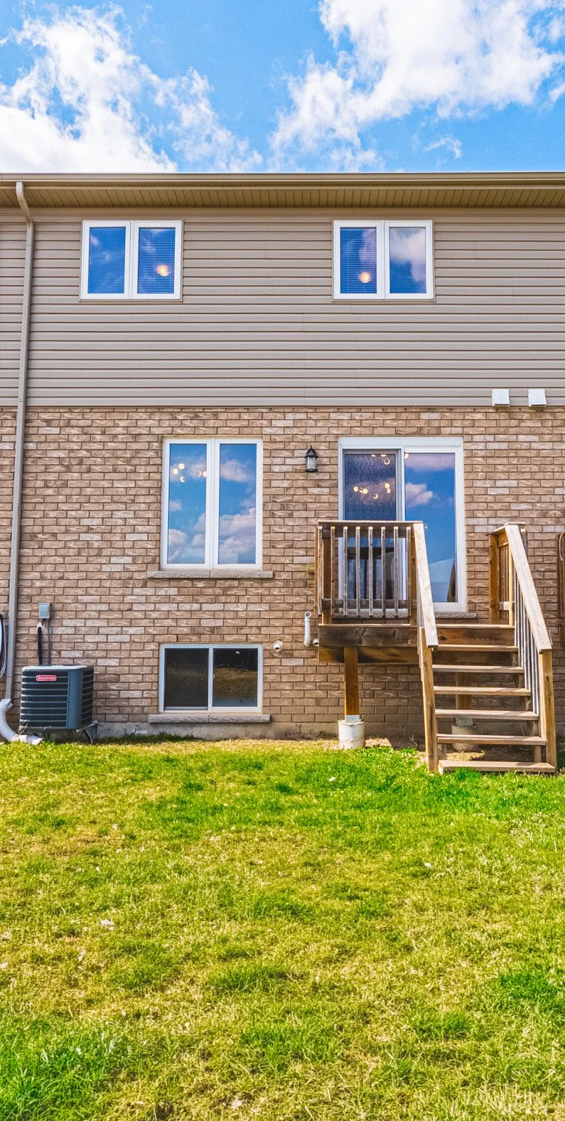 37 - 28 Bonhill EXT RE.jpg