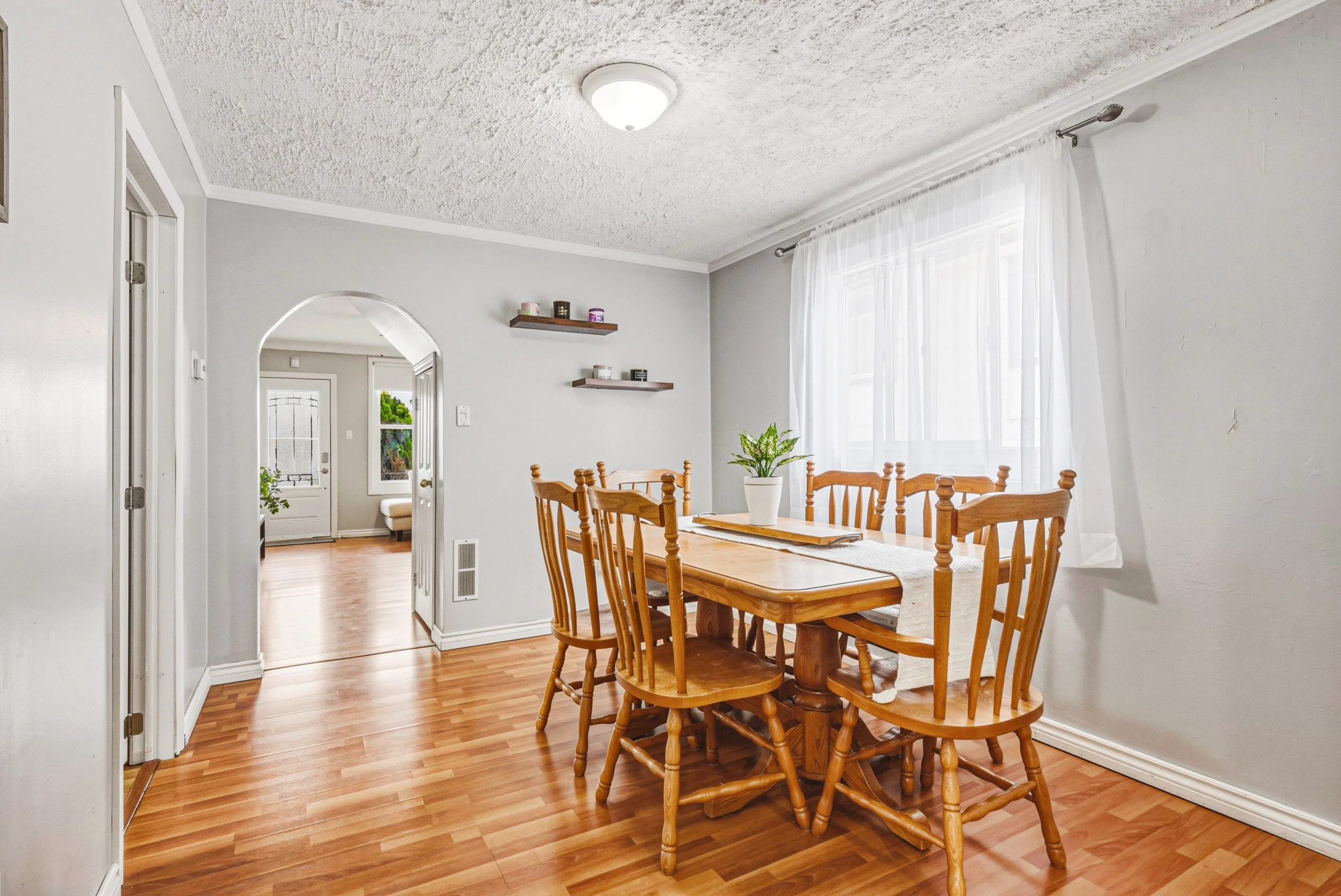 12 - 161 Ivon Ave, Hamilton.jpg