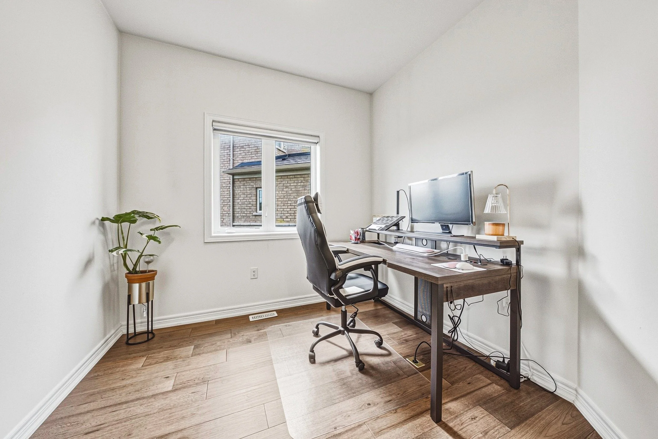 10 - 733 Gilmour Cres, Shelburne.jpg