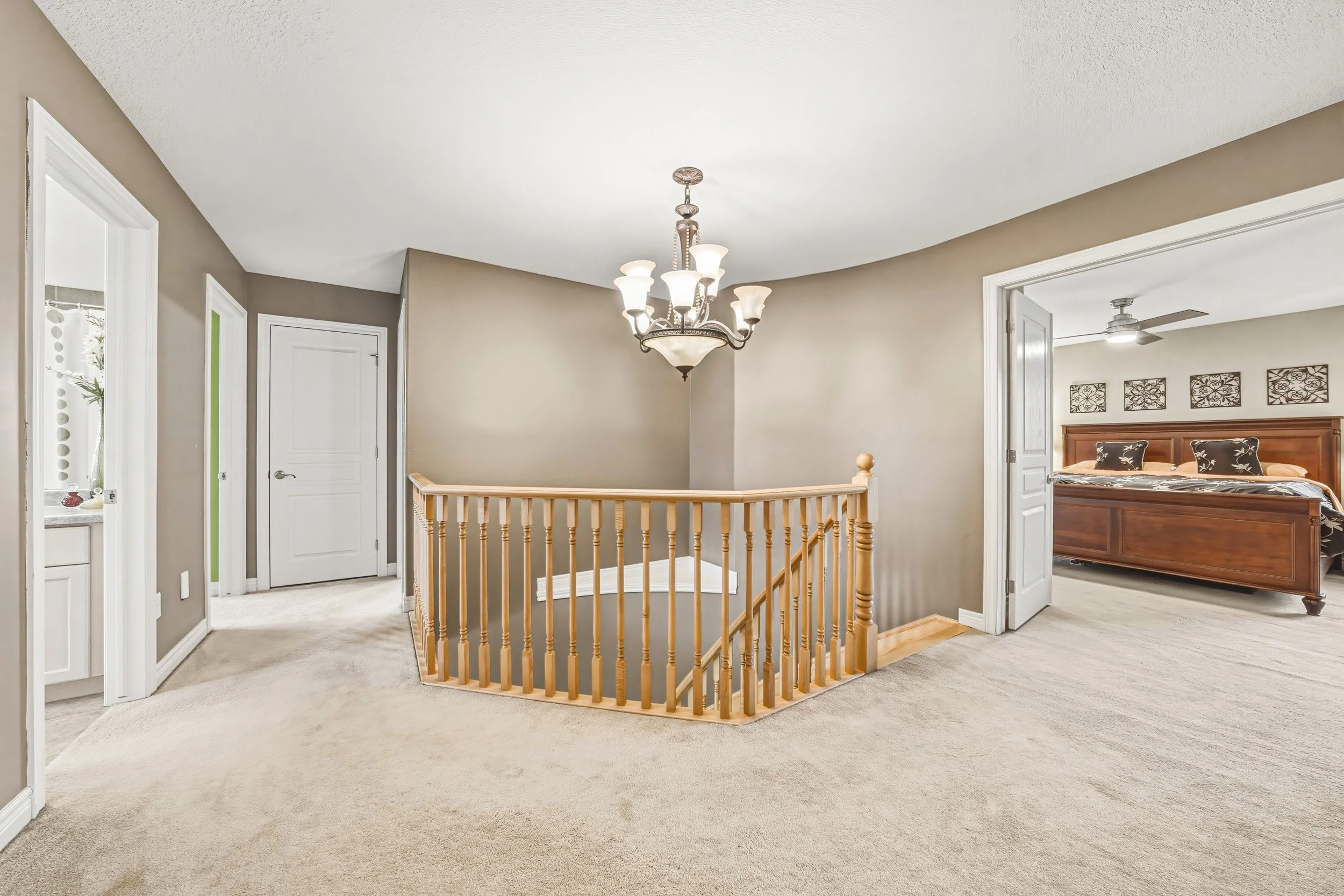 24 - 120 Valiant Cir, Binbrook.jpg