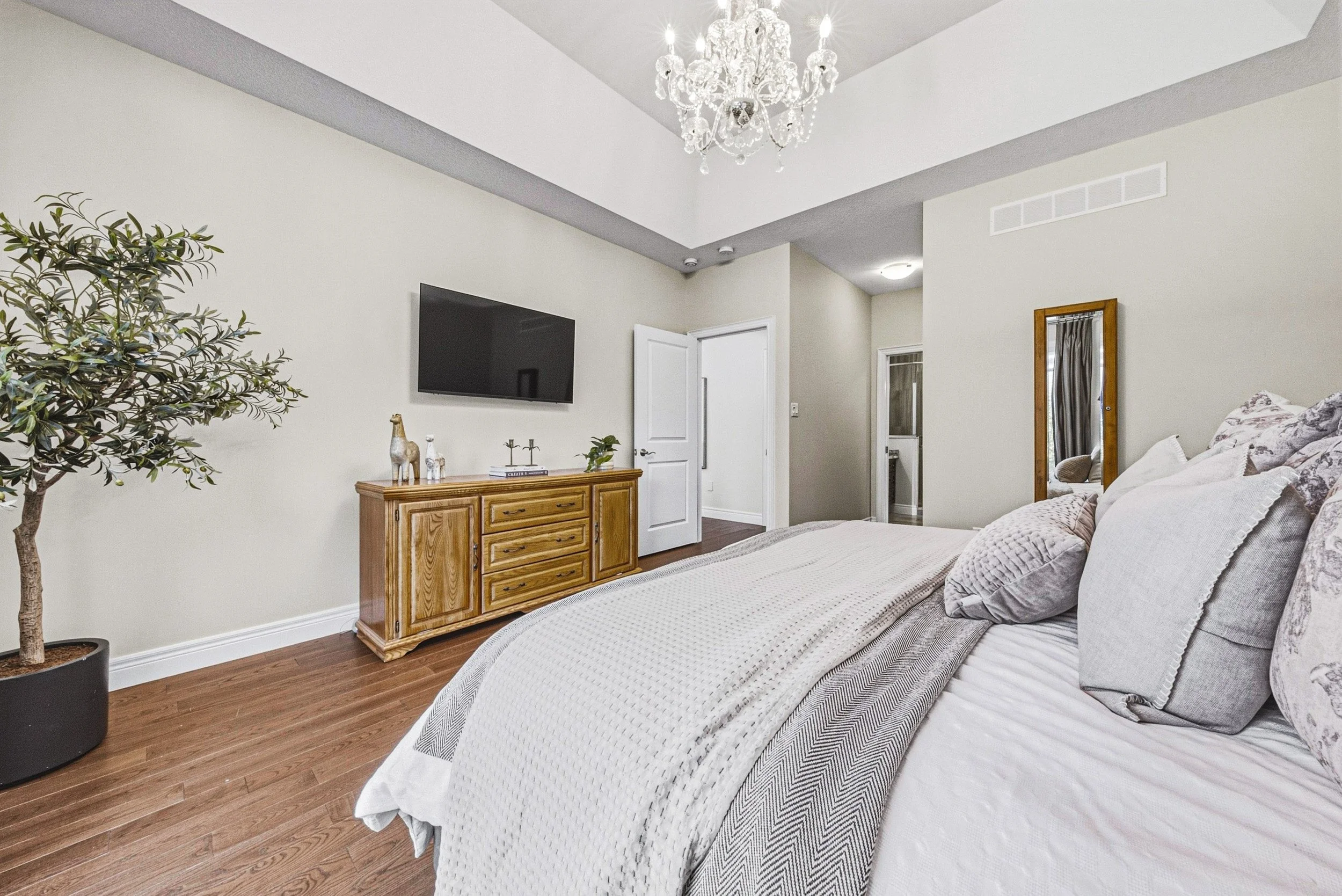 24 - 41 Zaduk Pl, Guelph.jpg