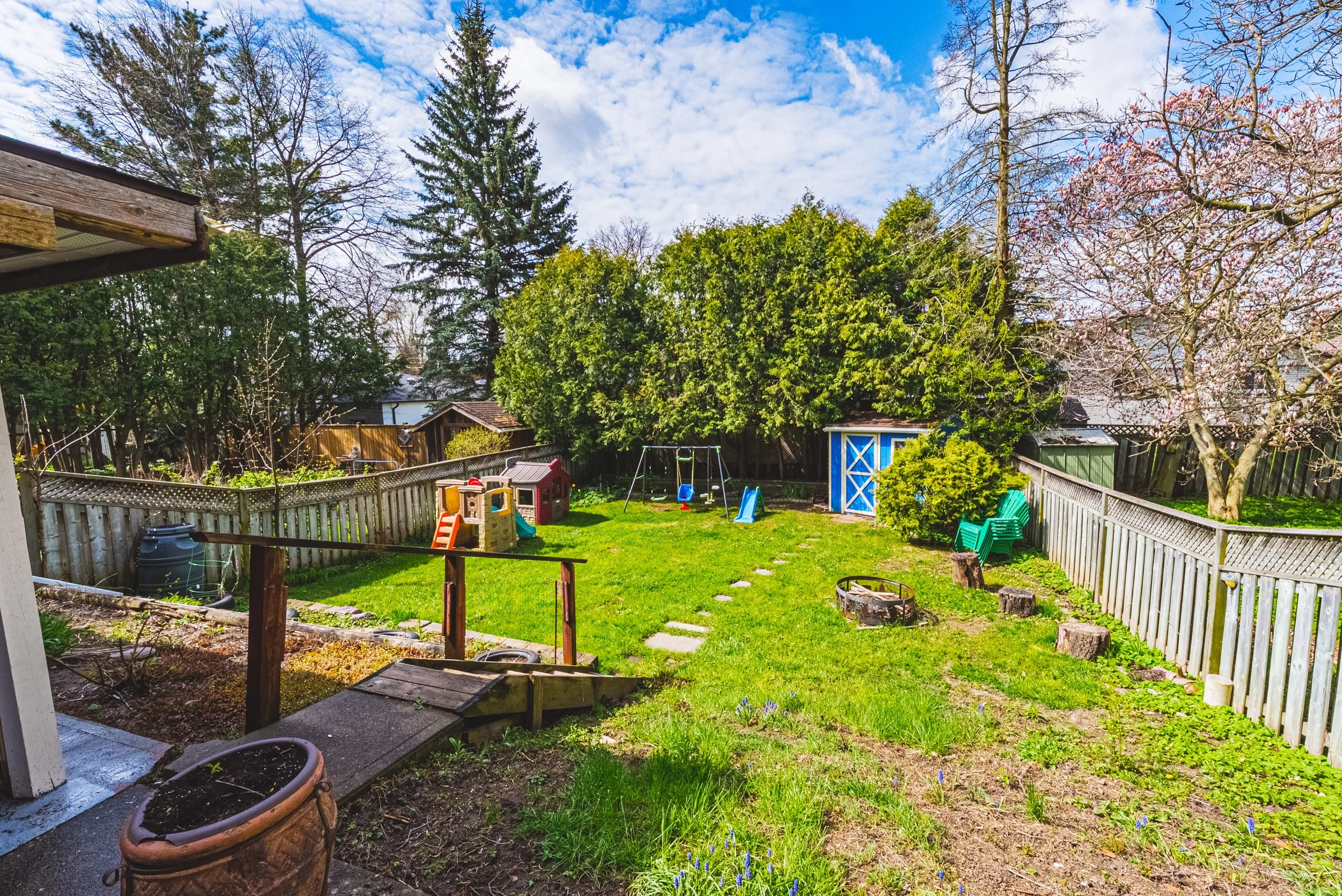 26 - 306 Victoria Rd, Guelph.jpg