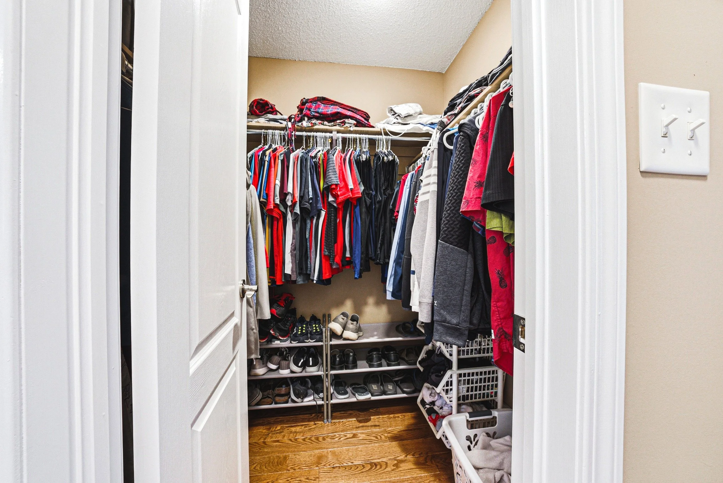 27 - 1588 Ramshaw Cres, Milton.jpg