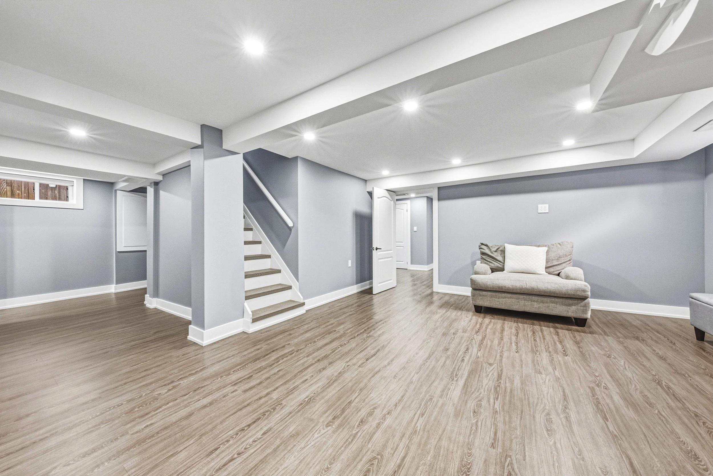23 - 12 Stevenson Ave, London.jpg