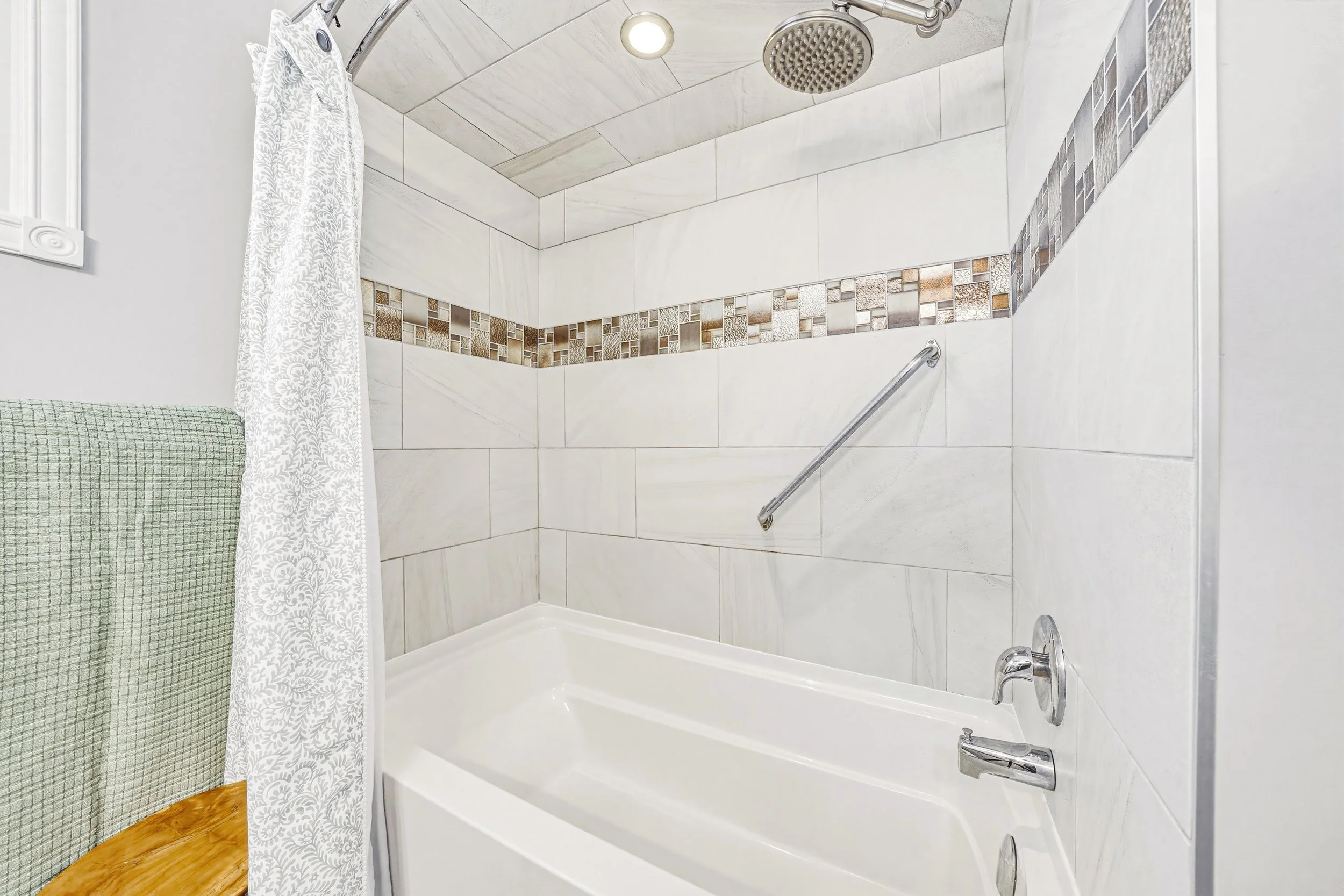 22 - 103 Empress Ave, Hamilton.jpg