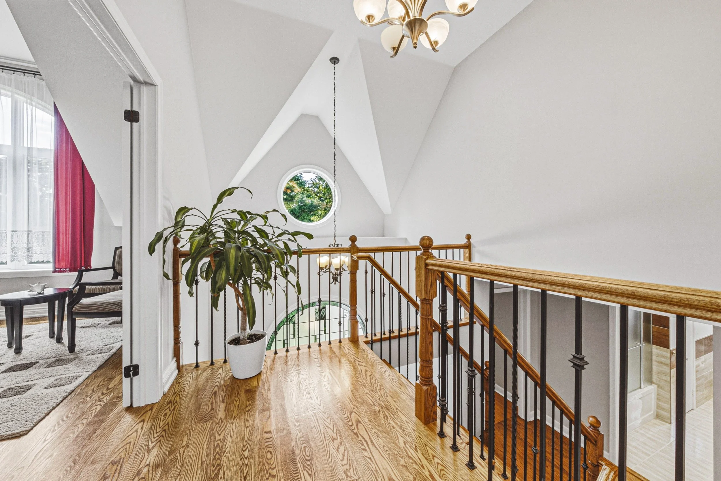 25 - 471 The Kingsway, Etobicoke.jpg