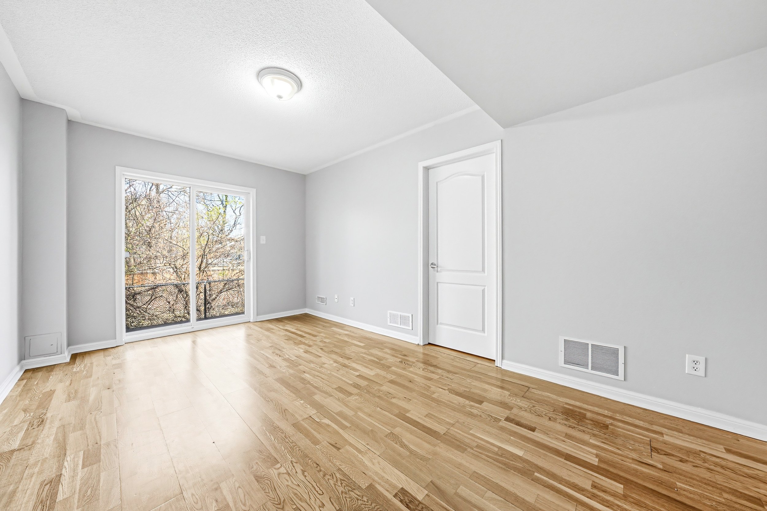 6 - 470 Beach Blvd #8, Hamilton.jpg