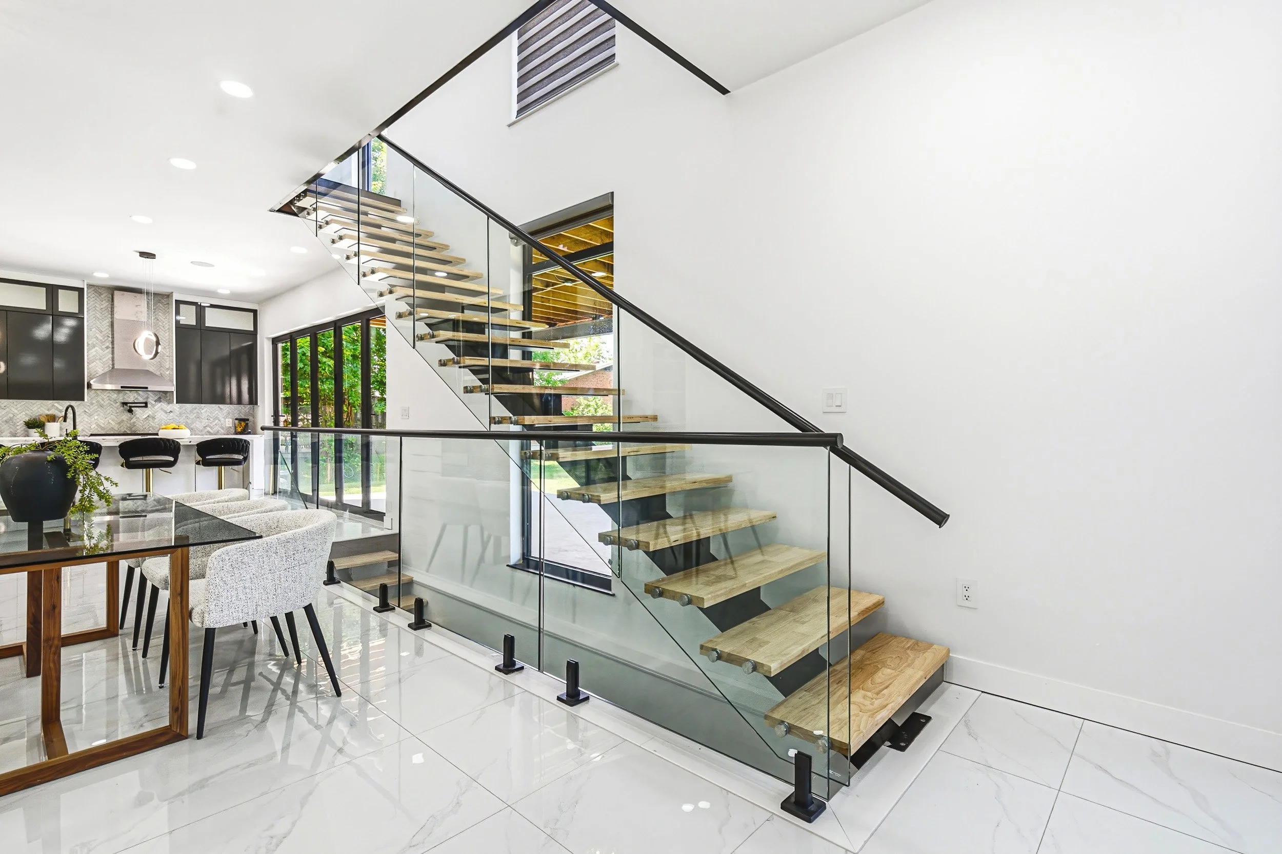 26 - 4511 Guelph Line, Burlington.jpg