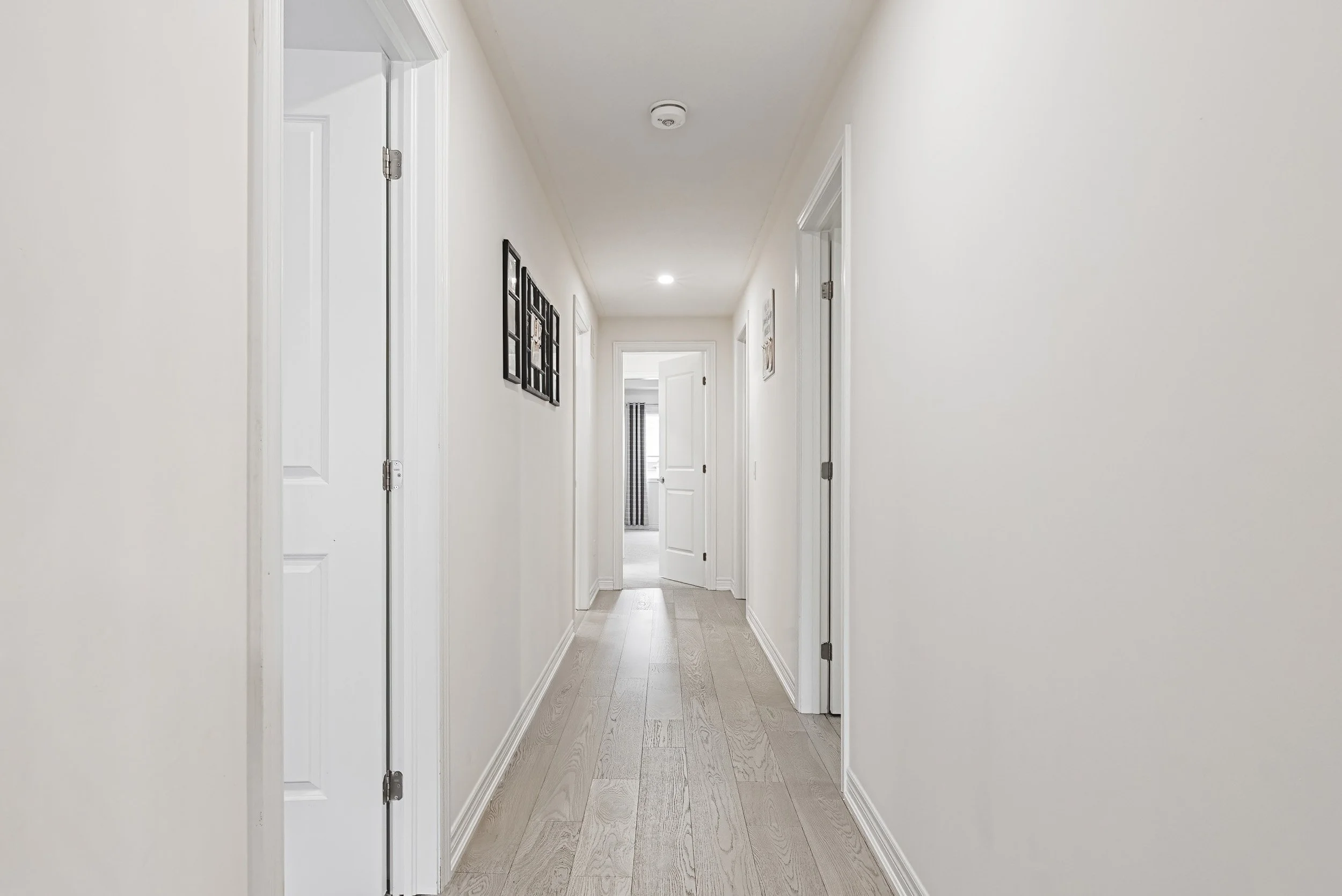 32 - 90 Robertson Rd, Ancaster.jpg