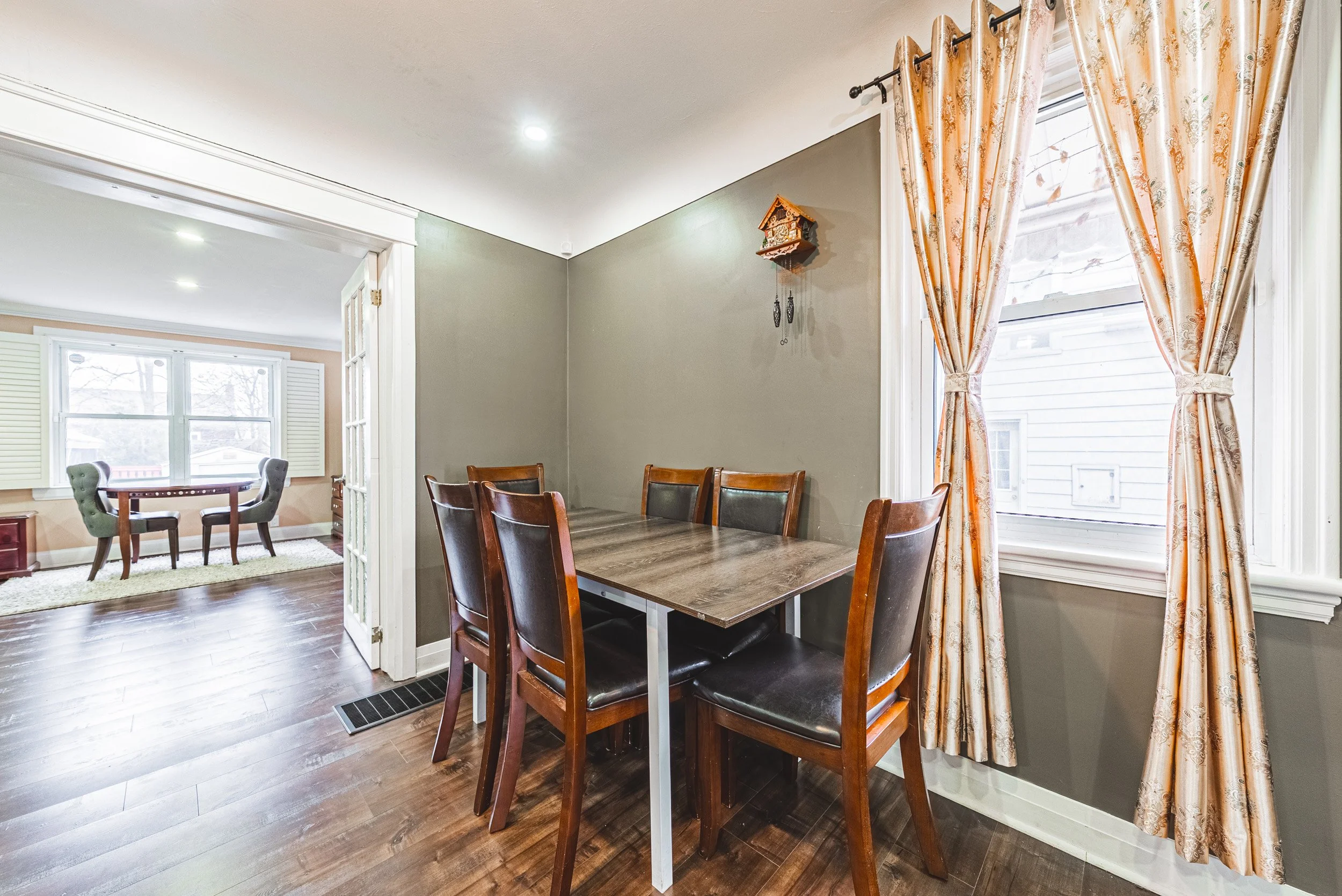 10 - 5 West 3rd St, Hamilton.jpg