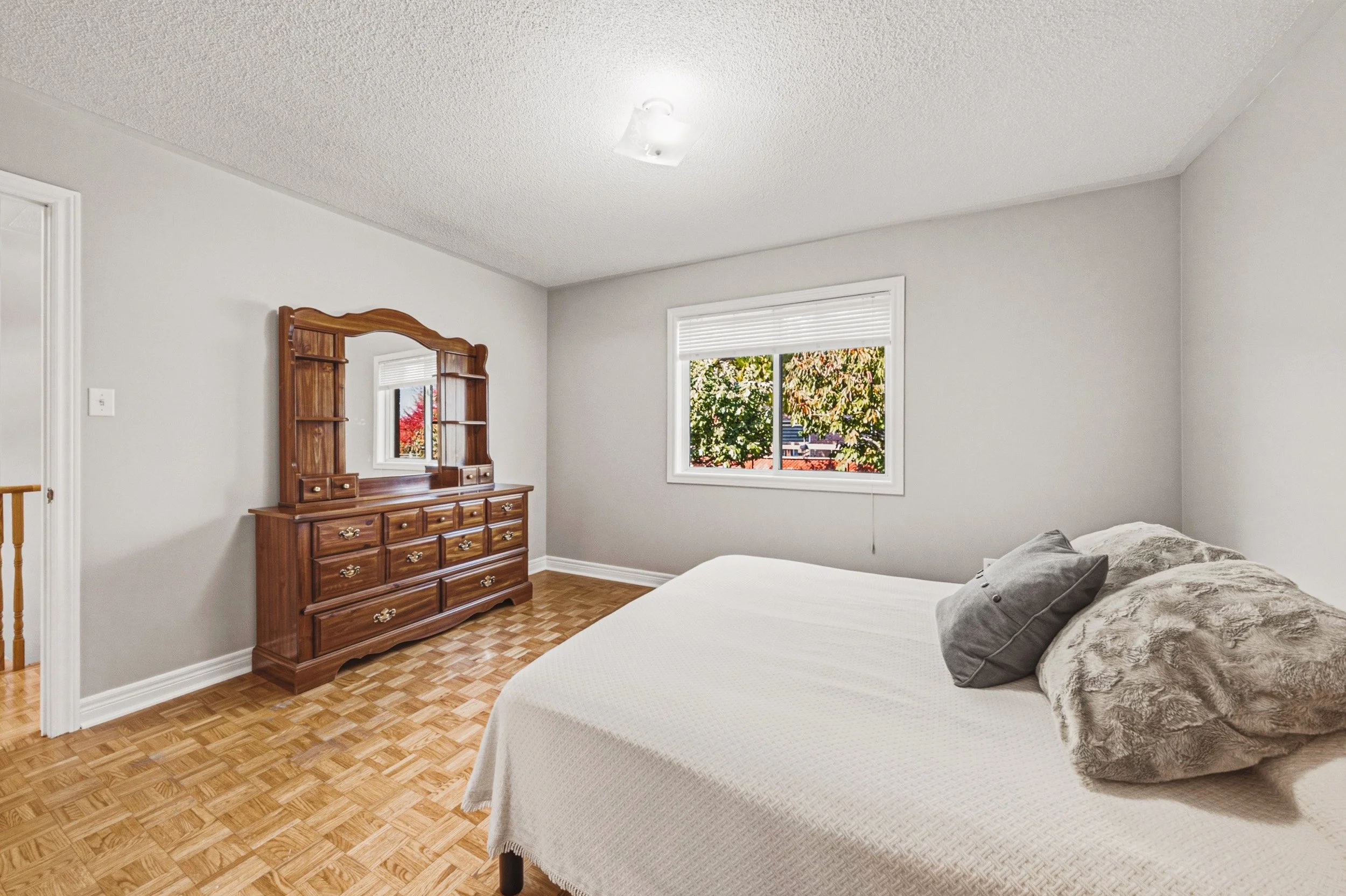 24 - 237 Mountainberry Rd, Brampton.jpg