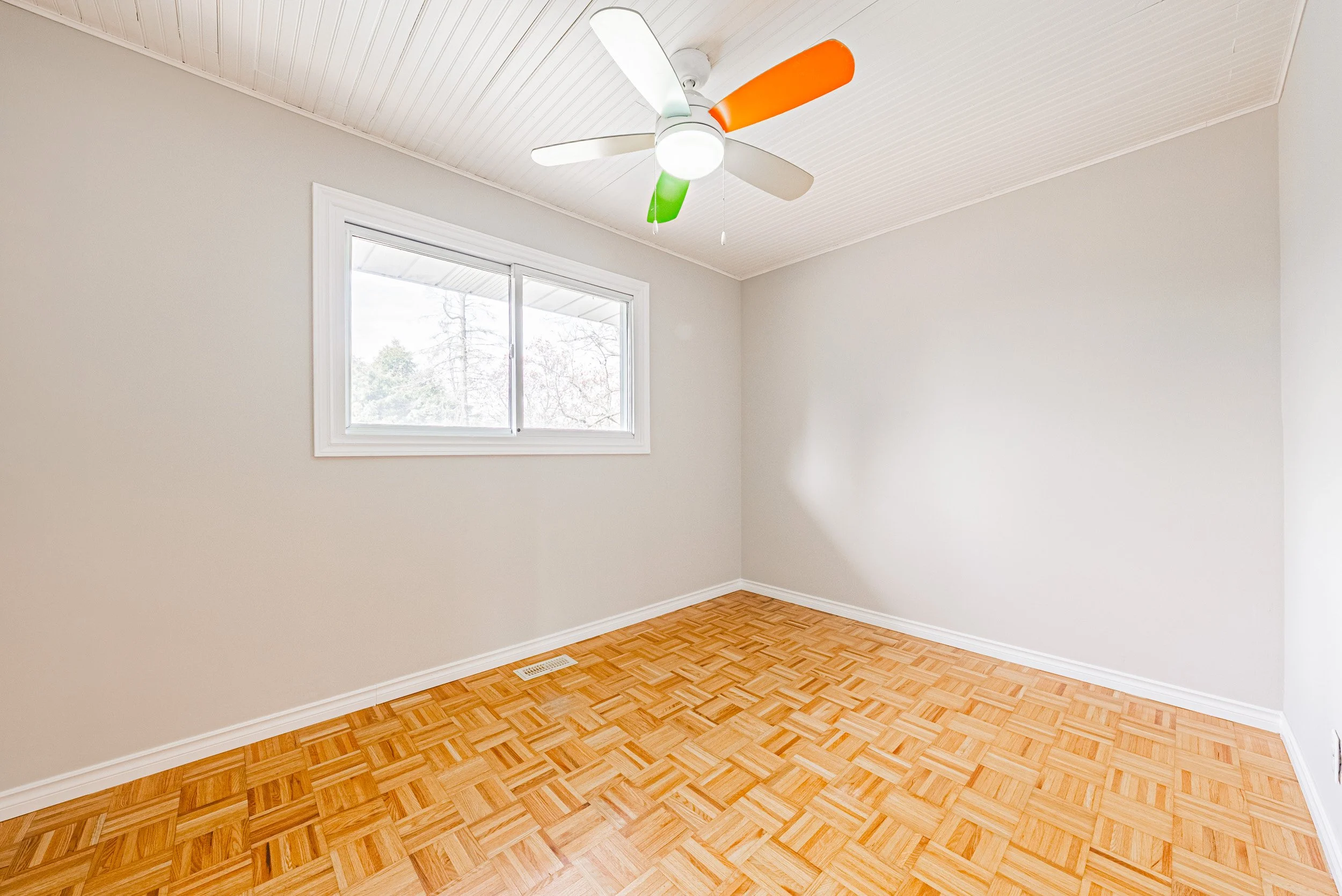 12 - 306 Victoria Rd, Guelph.jpg
